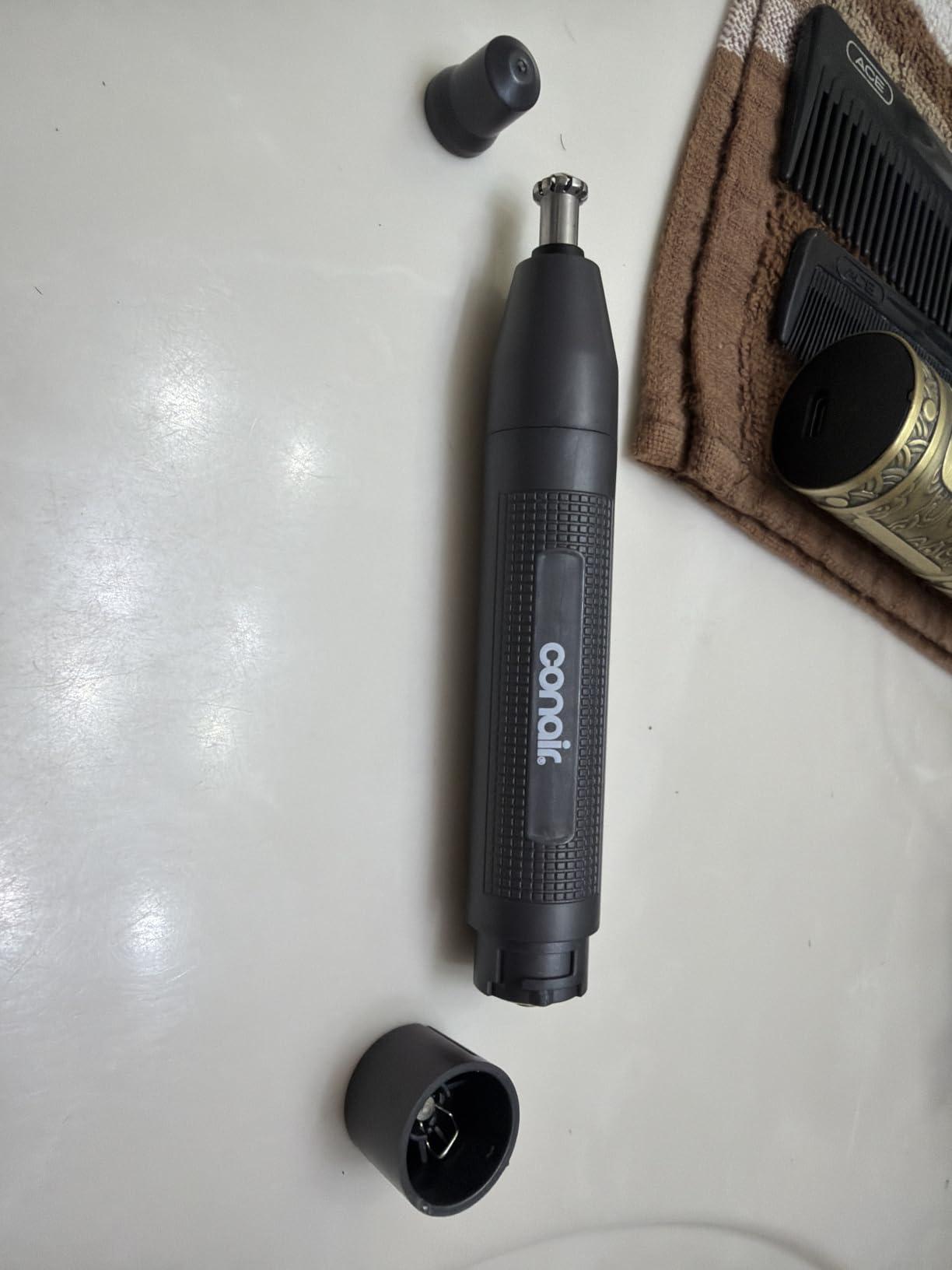 ConairMAN Ear and Nose Hair Trimmer for Men, Cordless, 360° Bevel Blade | No-pulling ear, brow, and nose trimmer for men with long-life battery, washable trimming attachment, and storage bag customer photo 1