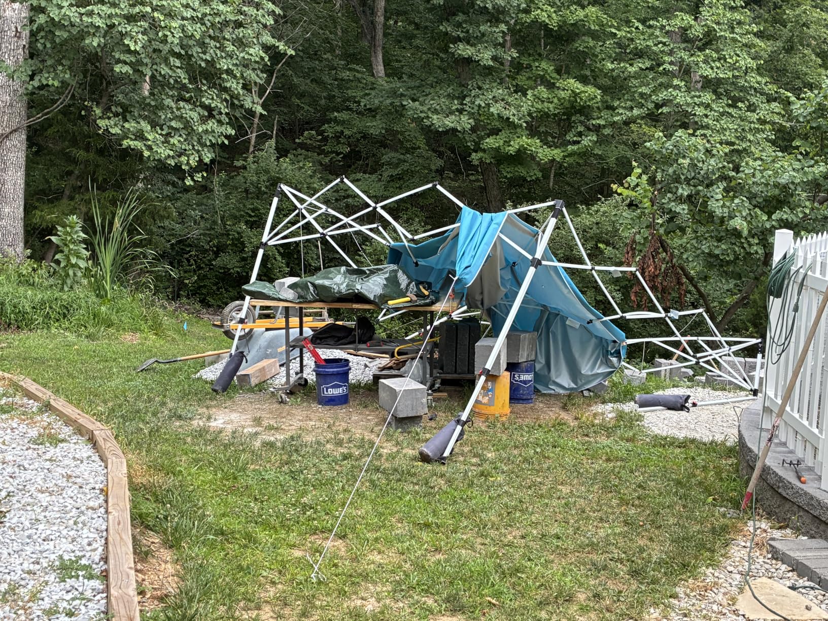 EAGLE PEAK Pop Up Canopy Tent with Wheeled Carry Bag, 8 Stakes, 4 Ropes, 4 Weight Bags, Easy Set Up Tent Canopy, 10x10 ft, 100sqft of Shade, Blue customer photo 1