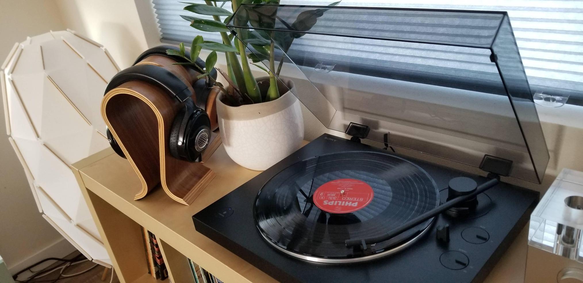 Sony PS-LX310BT Belt Drive Turntable: Fully Automatic Wireless Vinyl Record Player with Bluetooth and USB Output Black customer photo 1