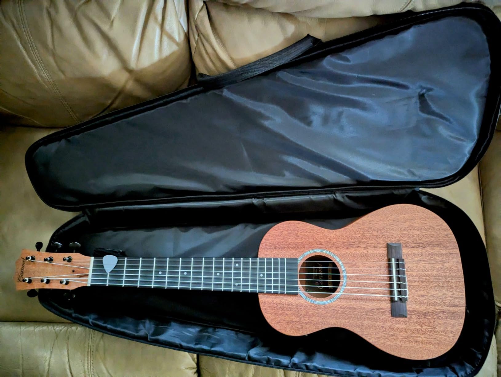 Caramel 30 inch All Solid Mahogany 6 String Ukulele Guitalele Wooden LCD color display Electric Guitalele Kit customer photo 2