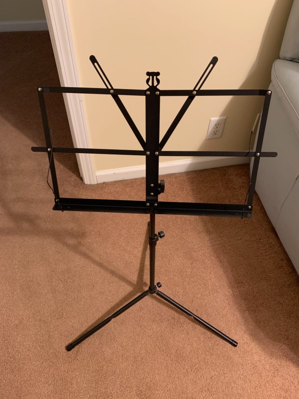 IRONTREE Sheet Music Stand with Clamp and Carrying Bag - 2 in 1 Dual-Use Desktop Book Stand, Portable and Lightweight, Designed for Kids to Carry Around (Black) customer photo 2