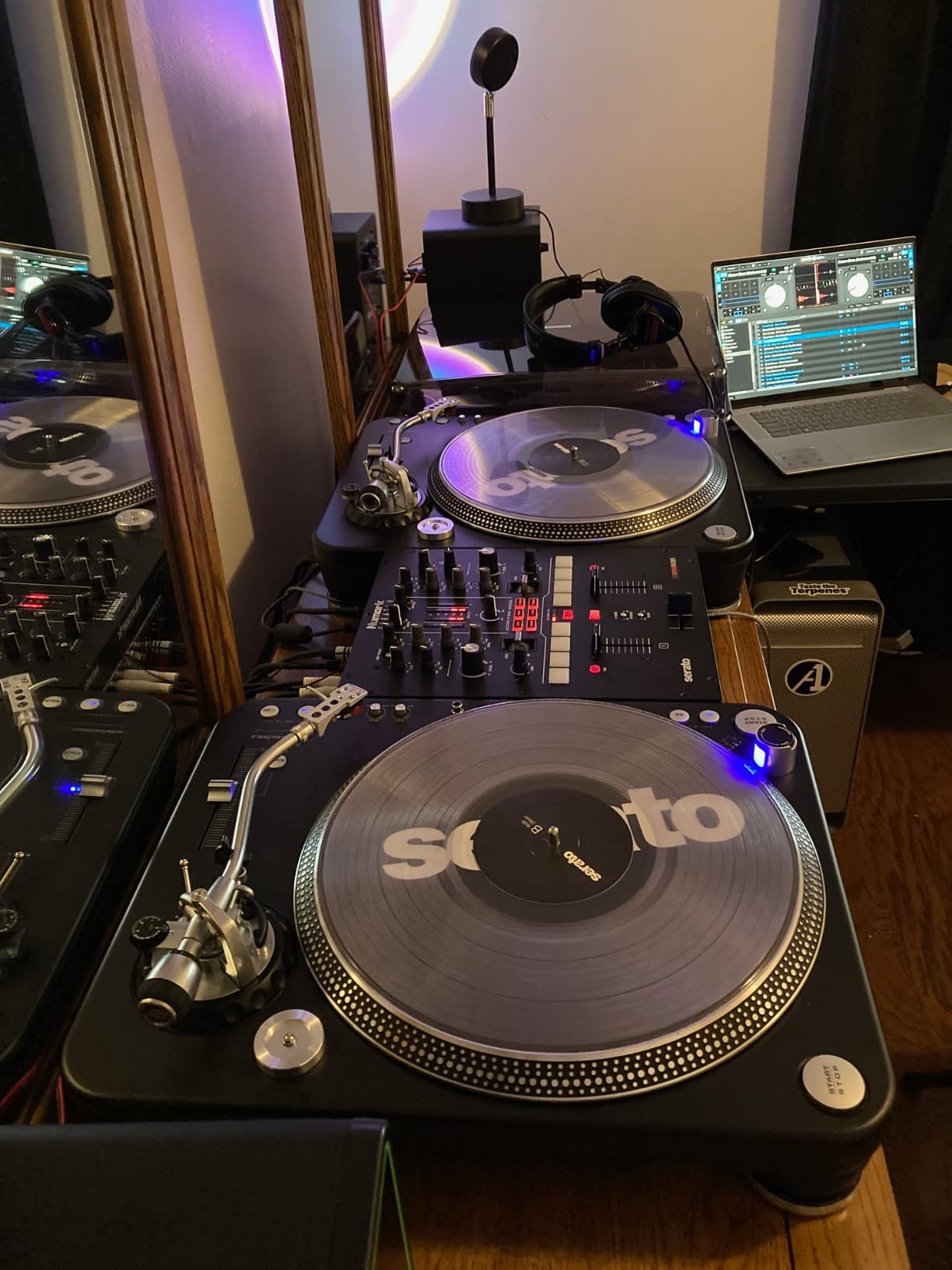 Numark Scratch 2-Channel DJ Scratch Mixer | Innofader Crossfader, Serato DJ Pro Included, DVS License, FX Paddles, 8 Performance Pads, 24-Bit Audio customer photo 2