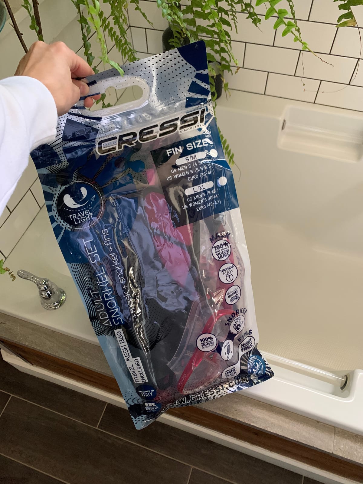 Cressi Adult Snorkel Set (Mask, Dry Snorkel, Adjustable Fins) - Light for Travel - Ocean Set: Designed in Italy customer photo 2