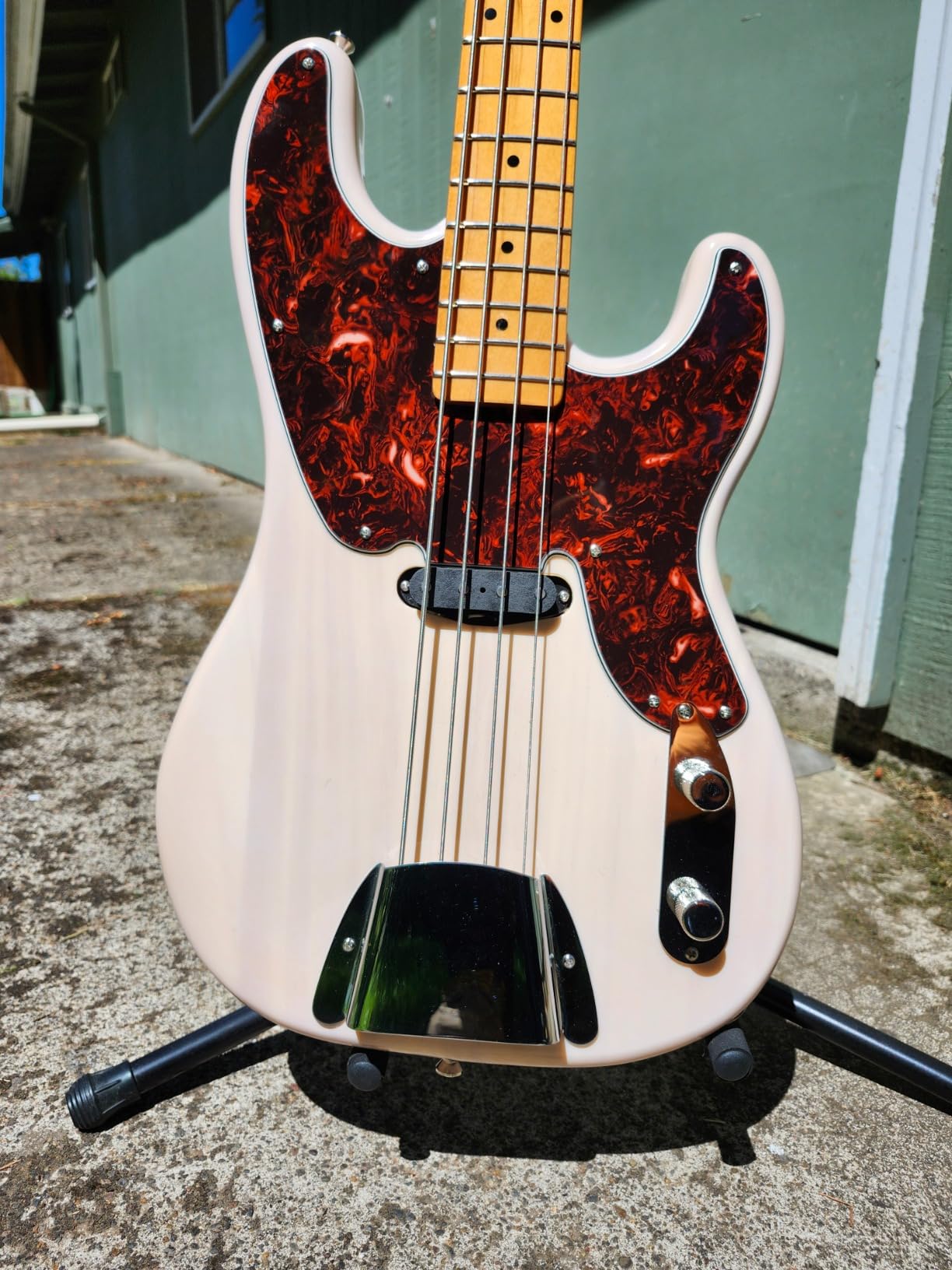 Squier Classic Vibe 50s Precision Bass, White Blonde, Maple Fingerboard customer photo 1