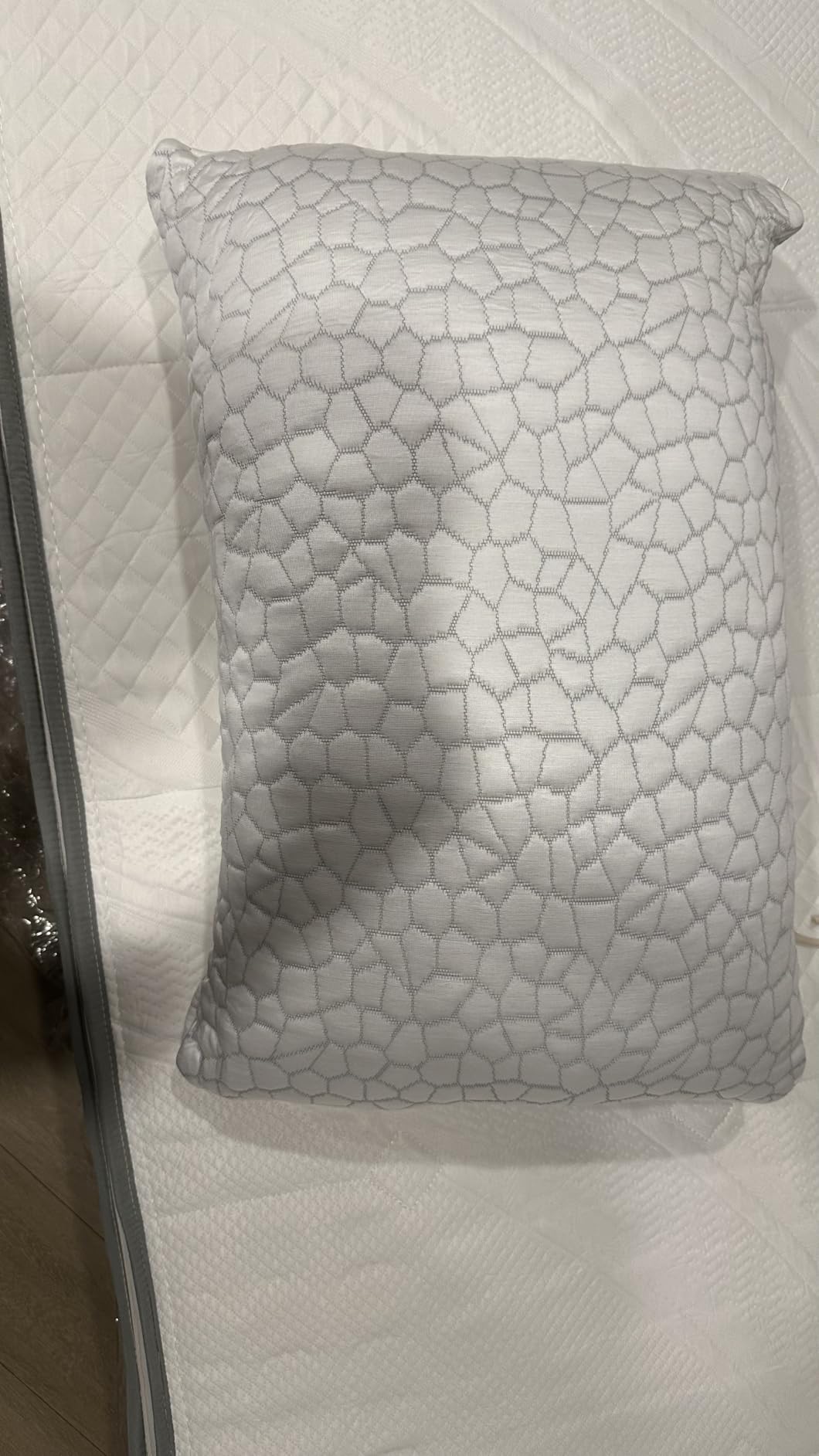 QUTOOL Cooling Pillow for Sleeping, CertiPUR-US Shredded Memory Foam Queen Pillows Set of 2, Cool Pillow for Hot Sleepers Adjustable Firm Pillow for Side, Back, Stomach Sleepers Soft Yet Support, White customer photo 1