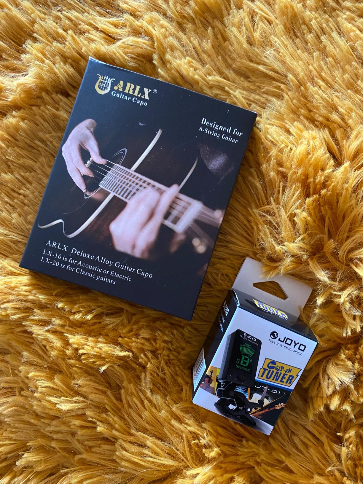 Guitar Capo with Guitar Tuner Clip-On Tuner Guitar Accessories for Acoustic Electric Ukulele customer photo 1