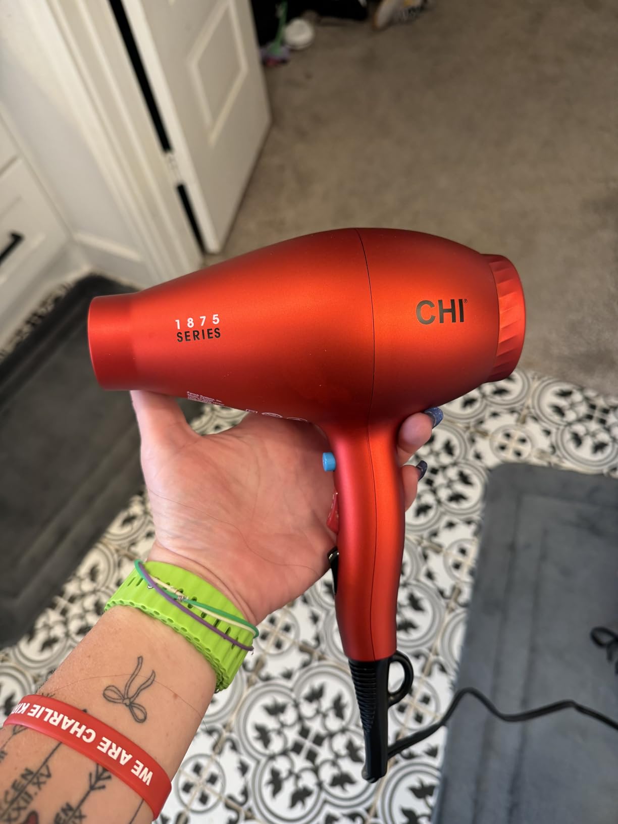 CHI 1875 Series Professional Ionic Hair Dryer with Ceramic Technology customer photo 1