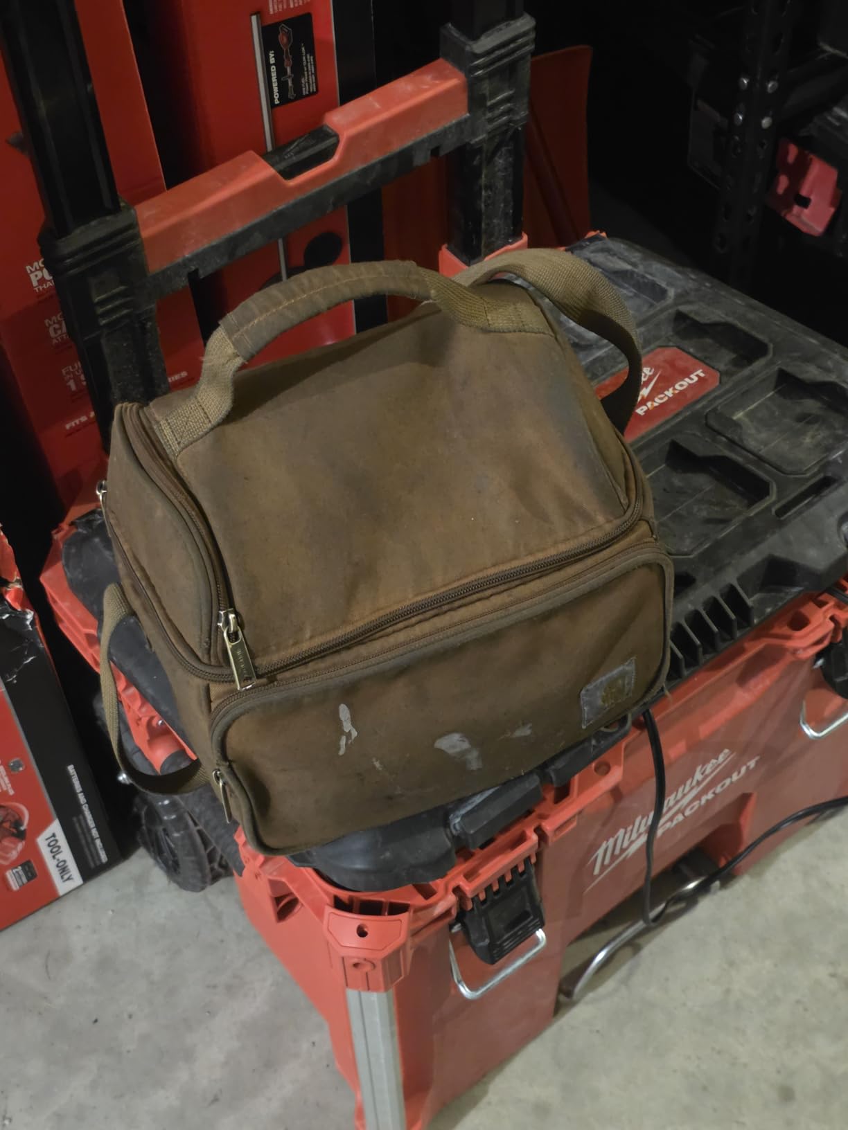 Carhartt Camping Cooler, Worksite Lunchbox, Soft Shell Lunch Bag for Construction Sites, Work and Everyday Use, Gray customer photo 2