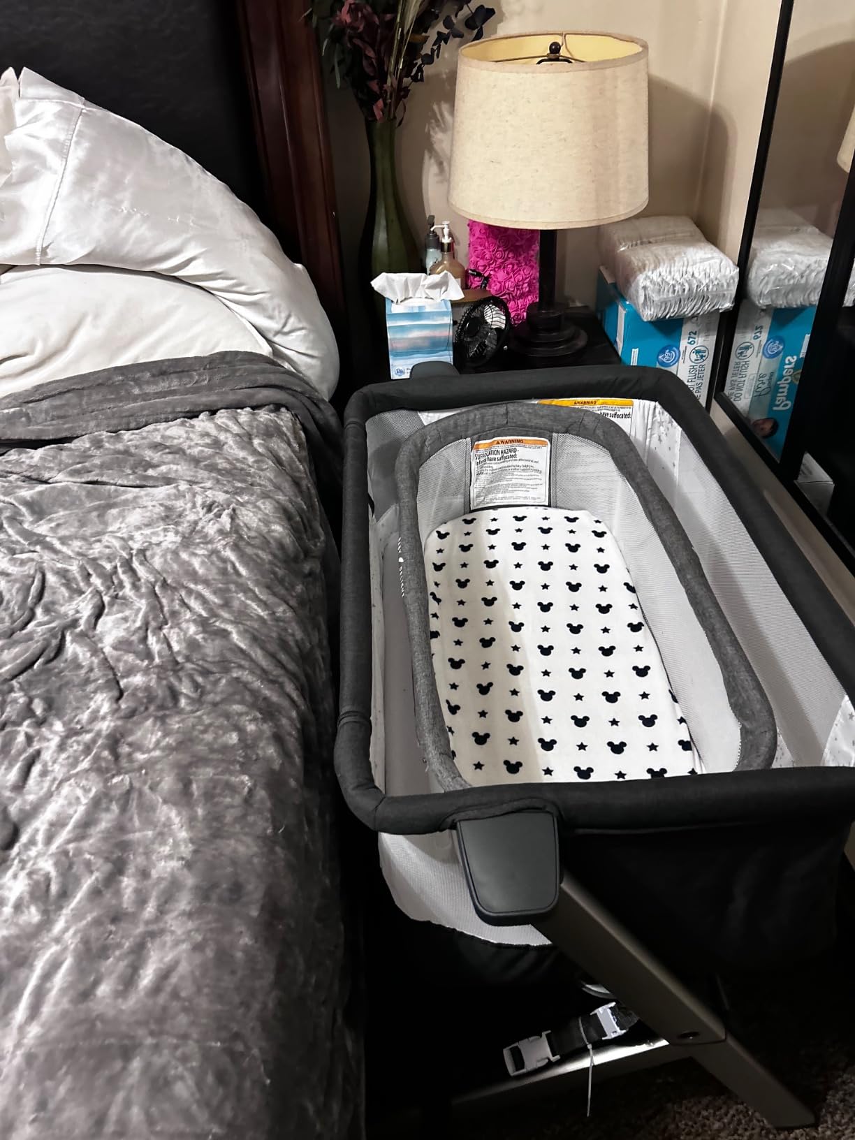 Dream On Me Skylar Bassinet & Bedside Sleeper, Adjustable Height, Grey | Breathable Mesh Sides, Plush Mattress Pad, Wheels with Safety Locks, Compact Fold & Travel Bag Included, BSA Verified customer photo 1