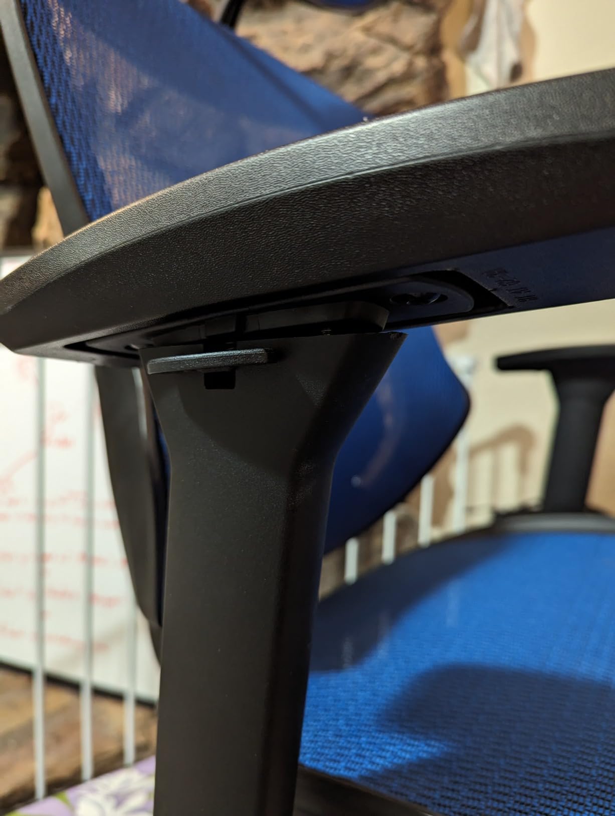 Staples Dexley Ergonomic Task Chair, Mesh, Ergonomic, Lumbar Support, Adjustable Height, Black customer photo 2