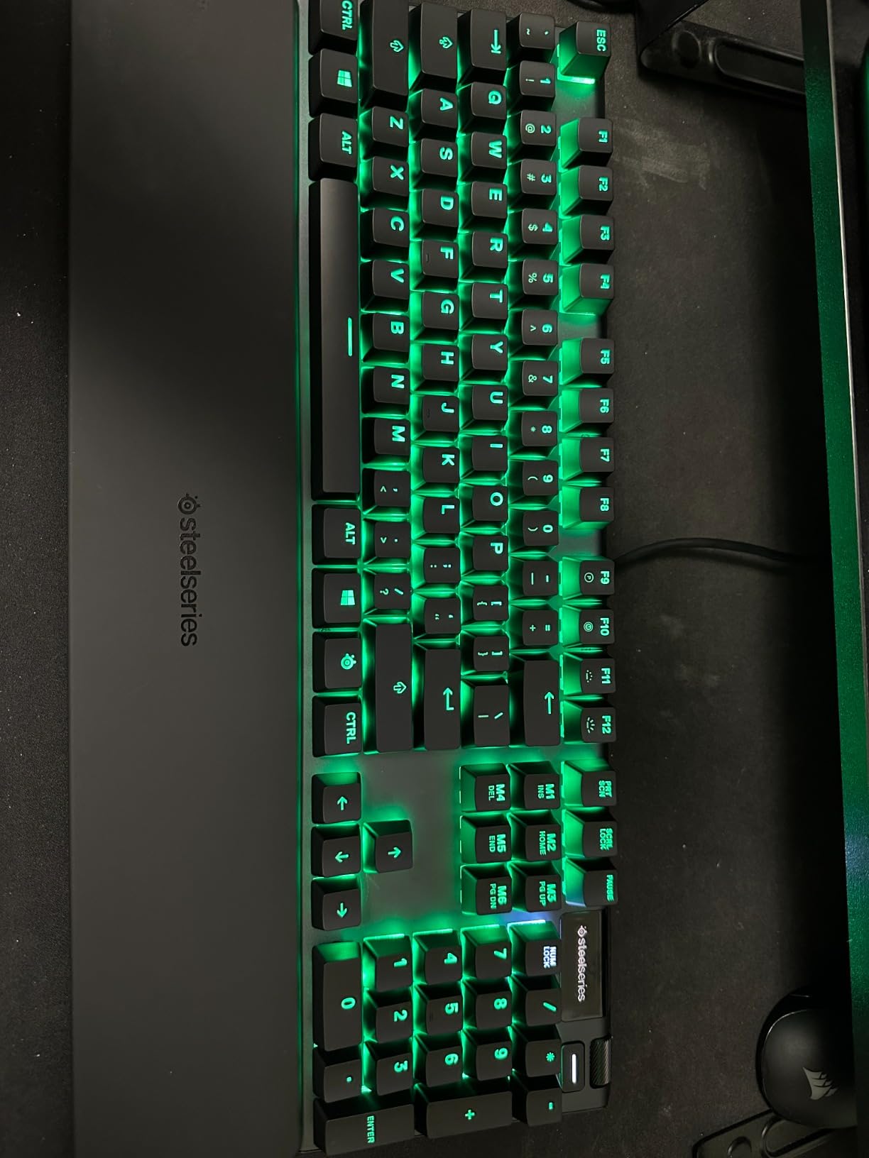 SteelSeries USB Apex 5 Hybrid Mechanical Gaming Keyboard - Per-Key RGB Illumination - Aircraft Grade Aluminum Alloy Frame - OLED Smart Display (Hybrid Blue Switch) customer photo 2
