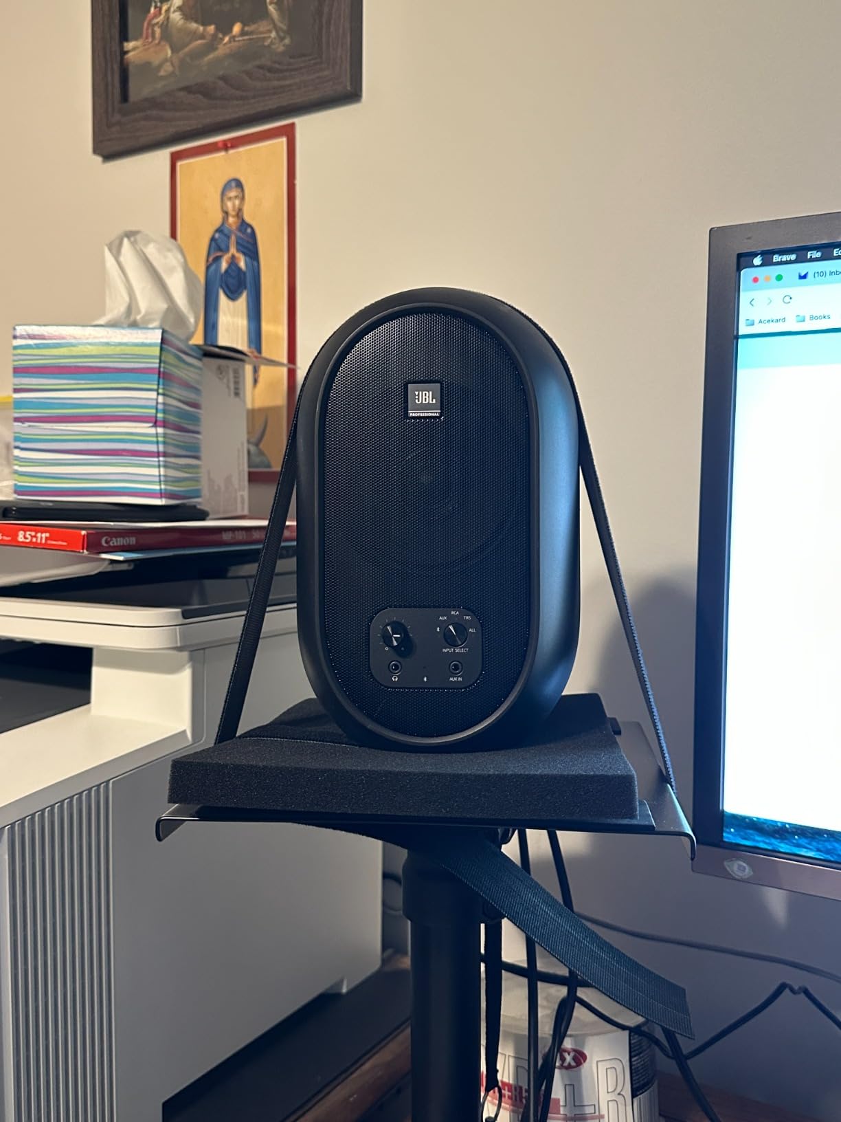 JBL Professional 1 Series 104-BT Compact Desktop Reference Monitors with Bluetooth, Black, Sold as Pair, 4.5-inch Speaker customer photo 1