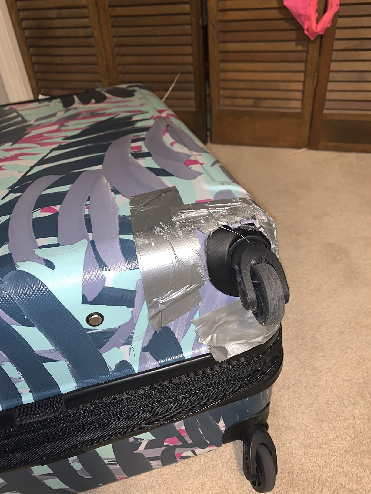American Tourister Moonlight Hardside Expandable Luggage with Spinner Wheels, Navy, 3-Piece Set (21/24/28) customer photo 1