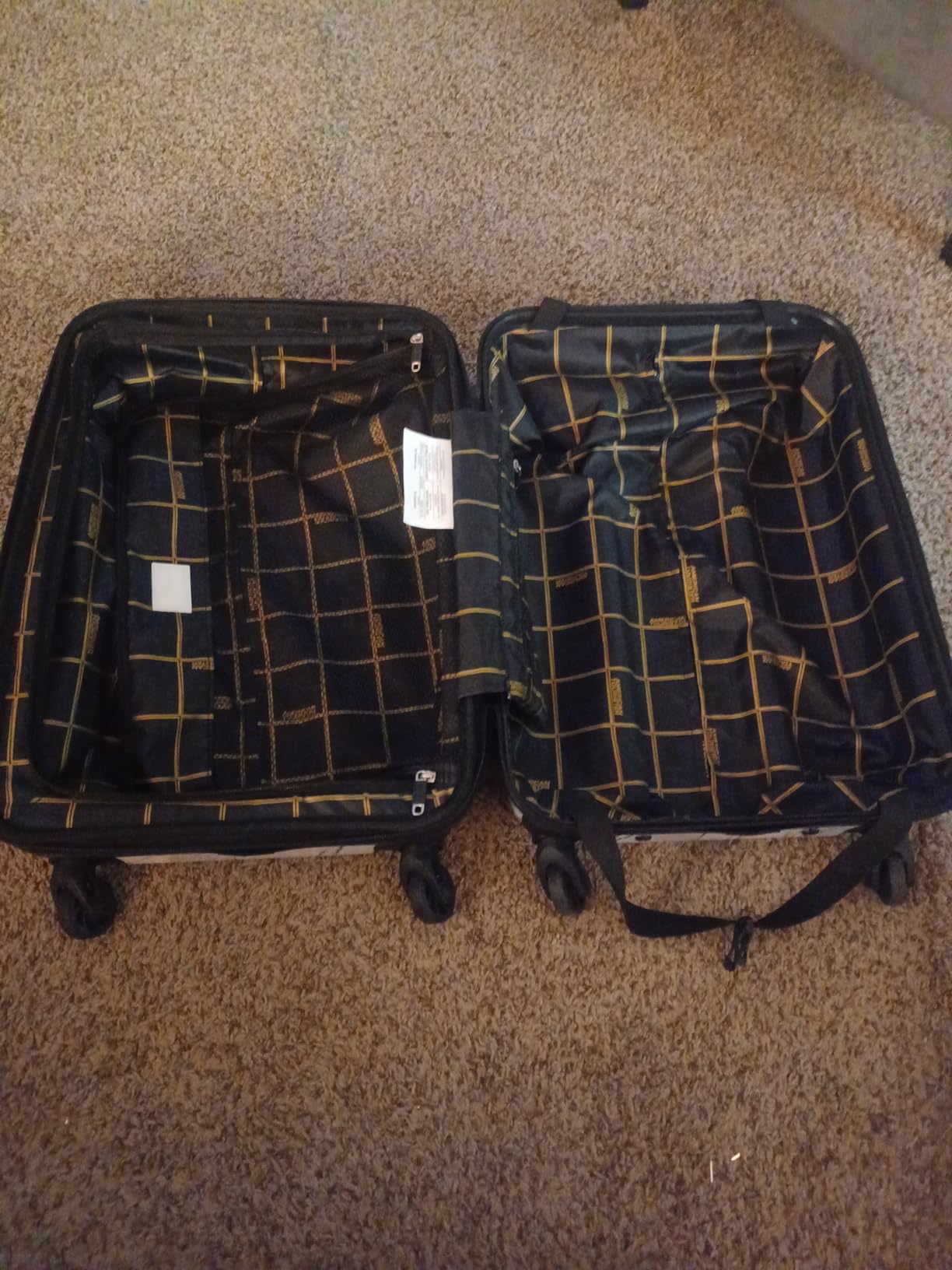 American Tourister Moonlight Hardside Expandable Luggage with Spinner Wheels, Navy, 3-Piece Set (21/24/28) customer photo 2