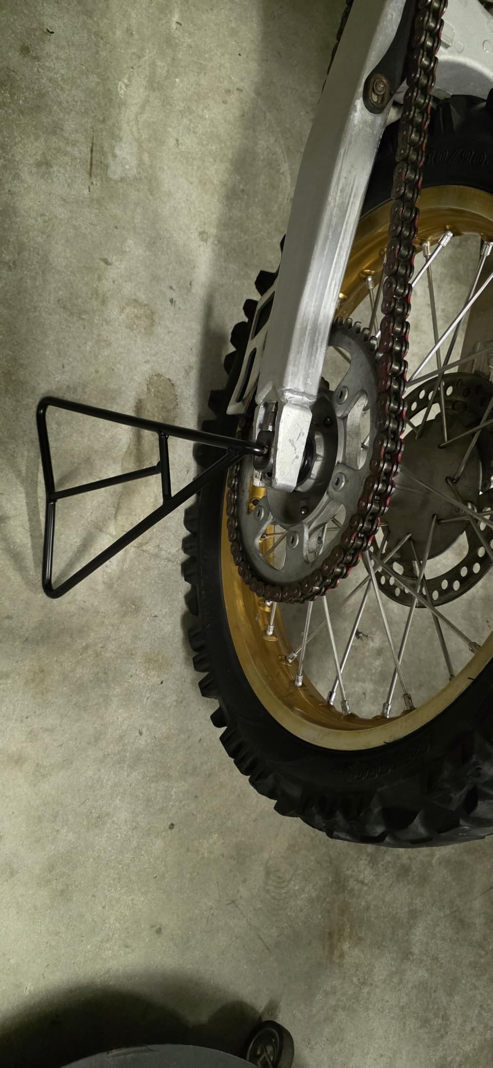Eapele Triangle Stand for Dirt Bike, Solid Steel Structure Dirt Bike Stand, Universal for 80-500cc Supermoto Motocross Enduro Pit Bike-Black customer photo 1
