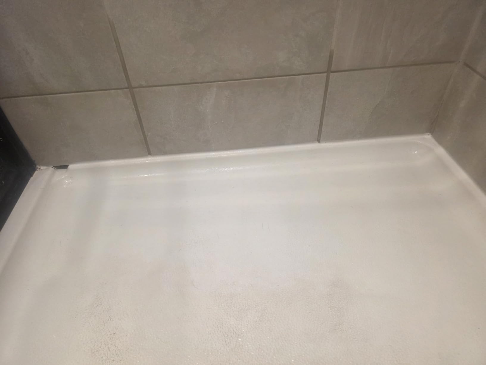 Rubbermaid Reveal Power Scrubber with Multi-Purpose & Grout Head, Cordless Electric Battery Powered Scrub Brush customer photo 1