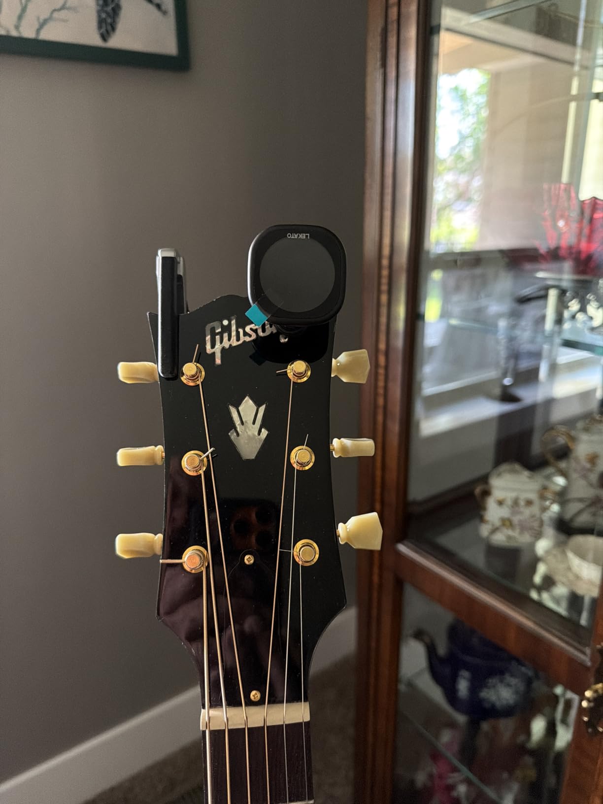 LEKATO Guitar Tuner Rechargeable, Tuner Clip On for Guitar, Bass, Chromatic, Ukulele, Violin Tuner customer photo 1