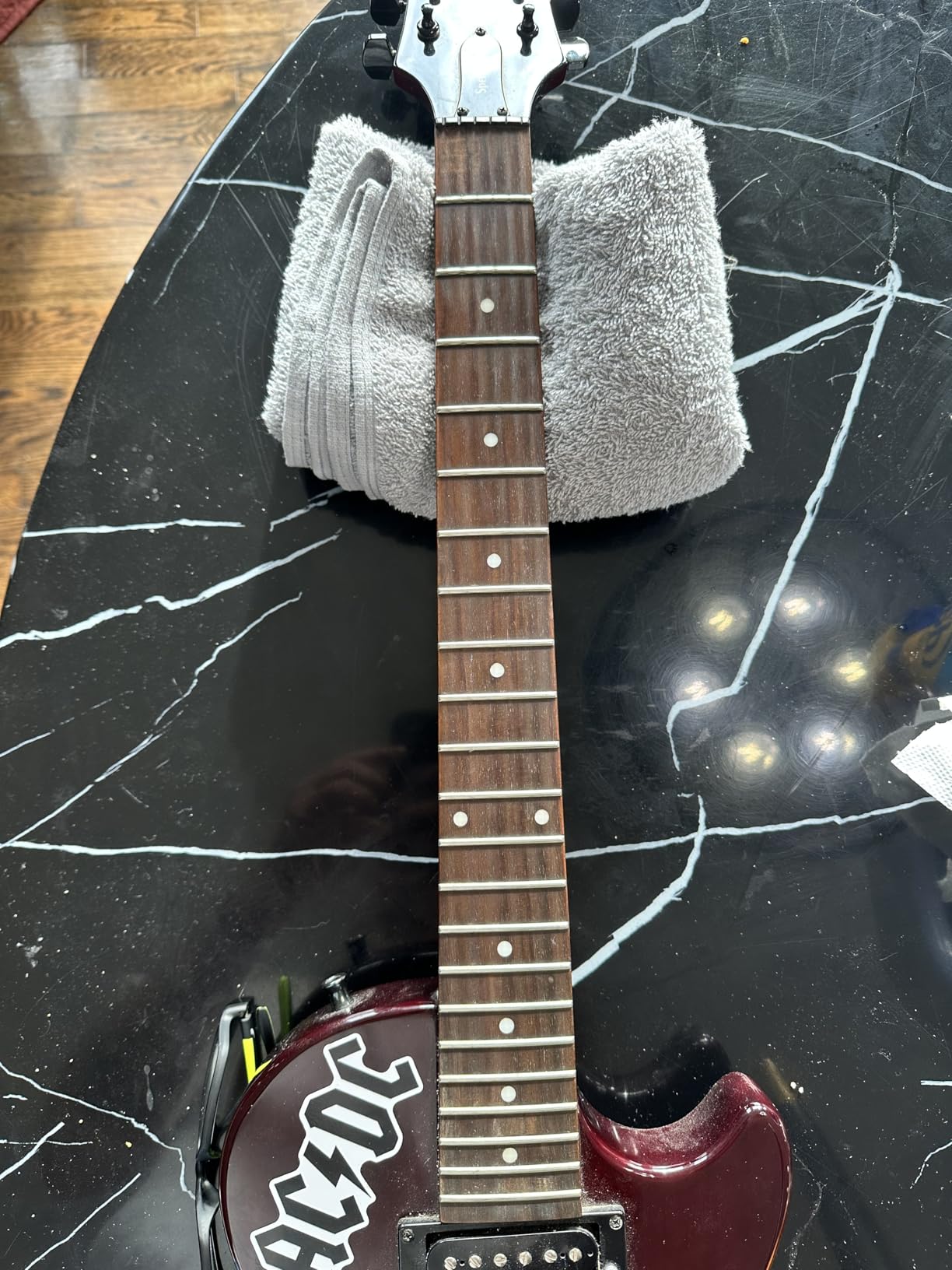 MusicNomad F-ONE Unfinished Fretboard Care Kit - Oil, Cloth, Brush (MN125) customer photo 1
