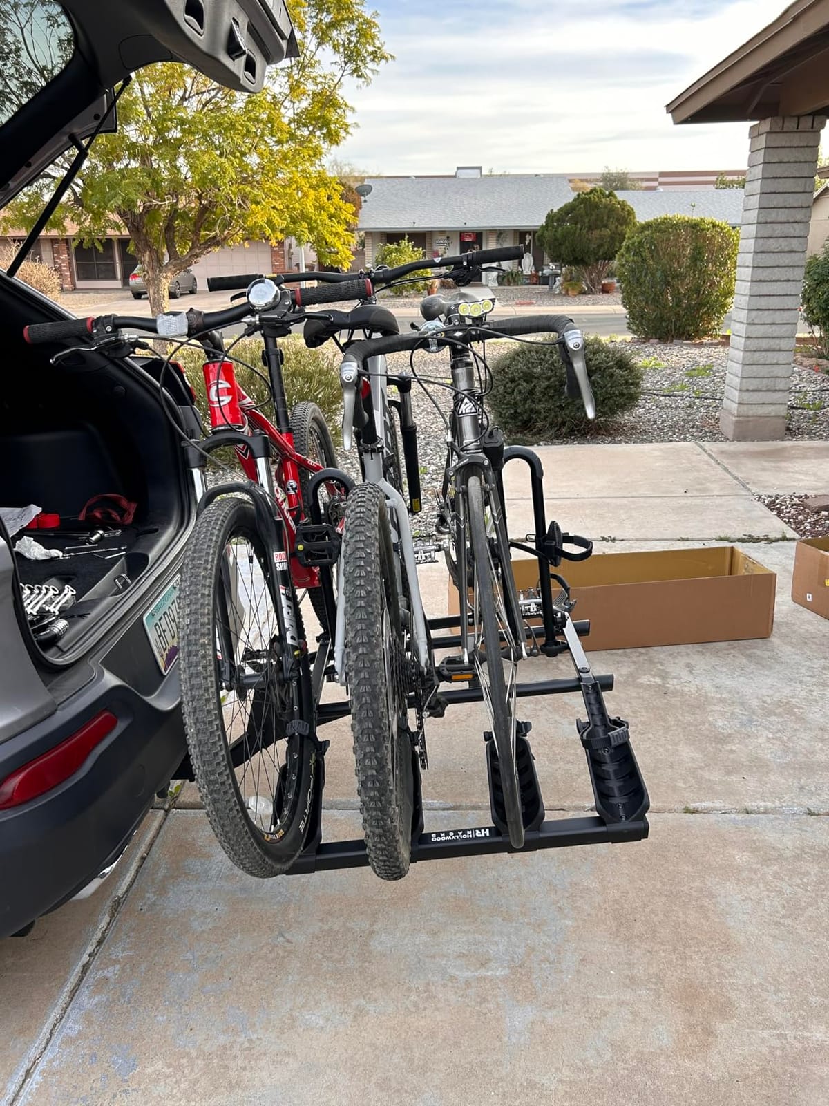Hollywood Racks Destination 2 Hitch Bike Rack, Transports Up to 35 lbs Each | Lightweight Platform Style Bike Carrier for Car, SUV, or Truck - Secure, Foldable Bicycle Car Racks customer photo 1
