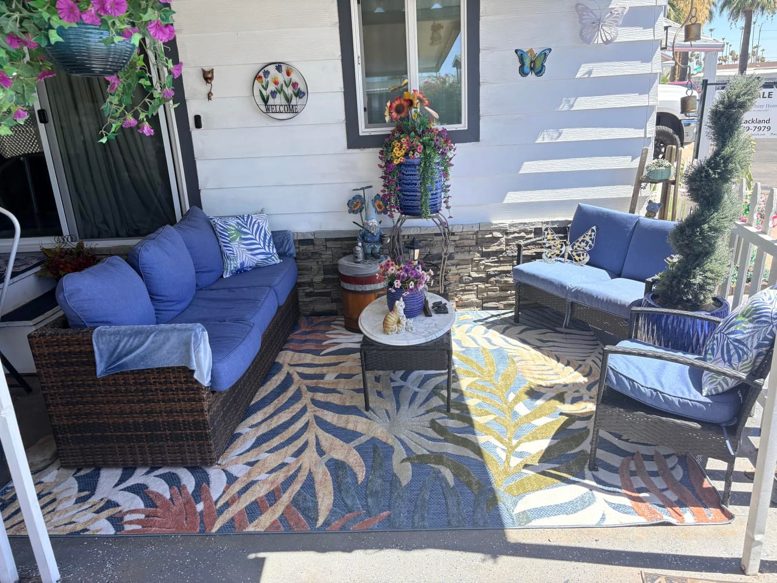 JONATHAN Y Tropics Palm Leaves Indoor Outdoor Area Rug 8X10 Gray/Blue | Ships Rolled, Durable Flat Weave, Lays Flat for Backyard, Patio, Porch, Easy-Cleaning, High Traffic, Pet-Friendly, Non-Shedding customer photo 2