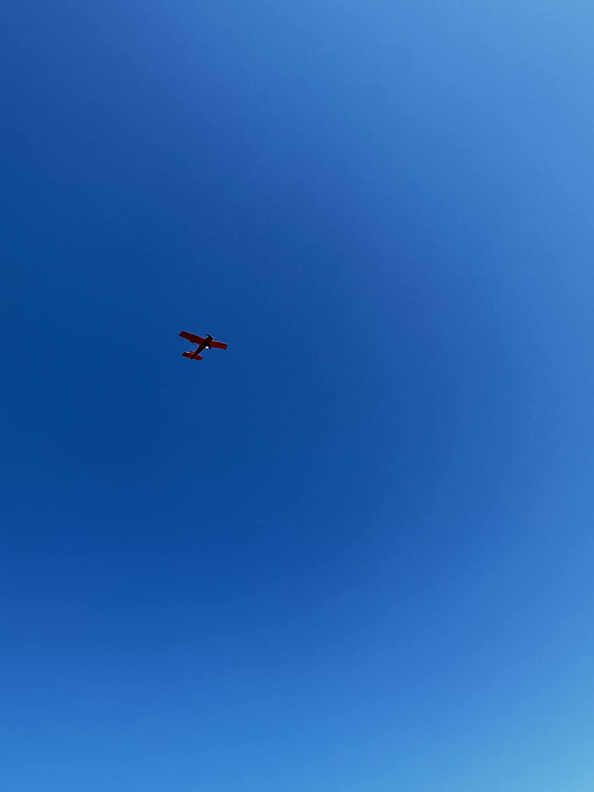 HAWK'S WORK 2 CH RC Airplane, RC Plane Ready to Fly, 2.4GHz Remote Control Airplane, Easy to Fly RC Glider for Kids & Beginners (Red) customer photo 2