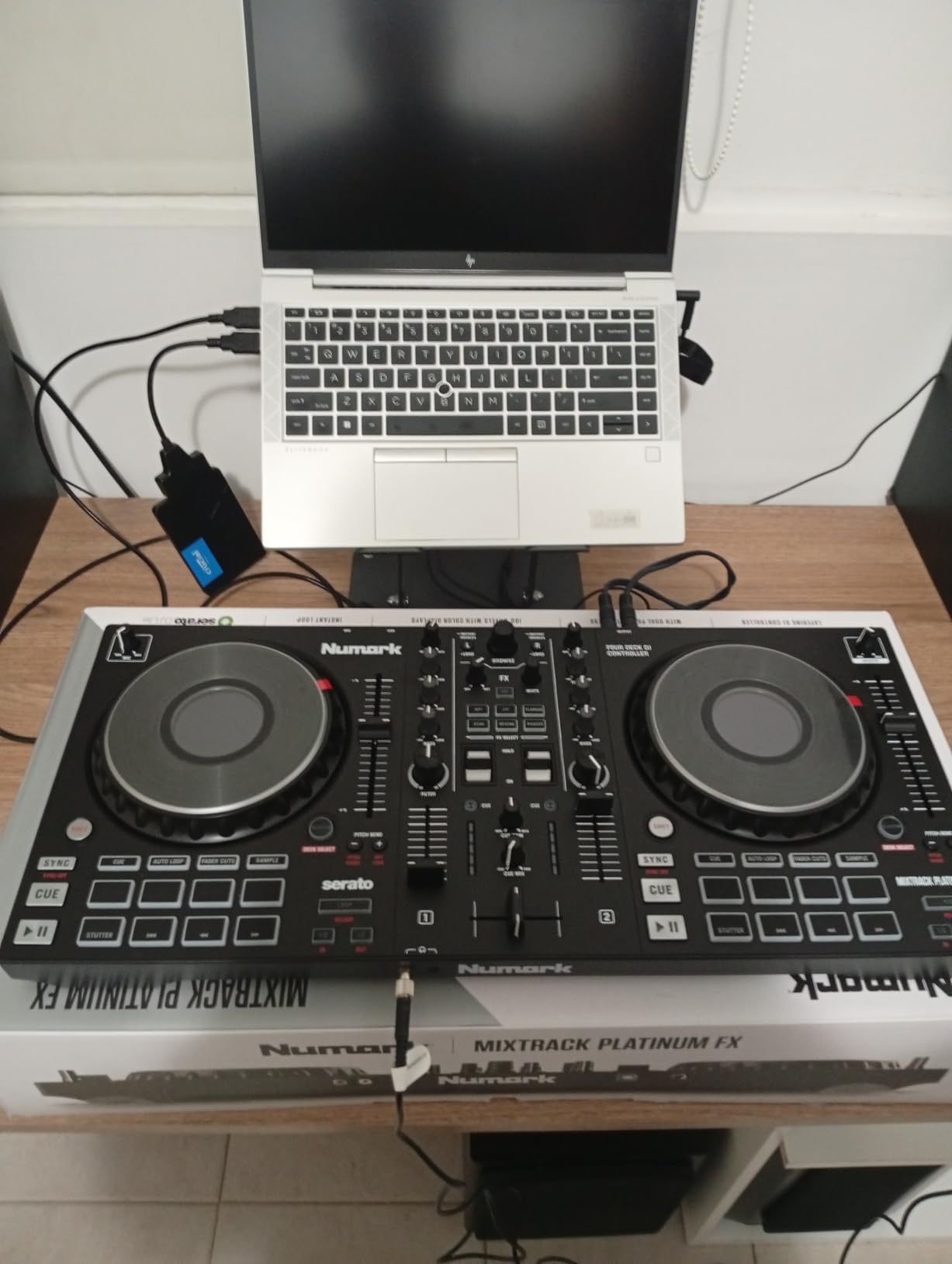 Numark Mixtrack Platinum FX DJ Controller customer photo 2