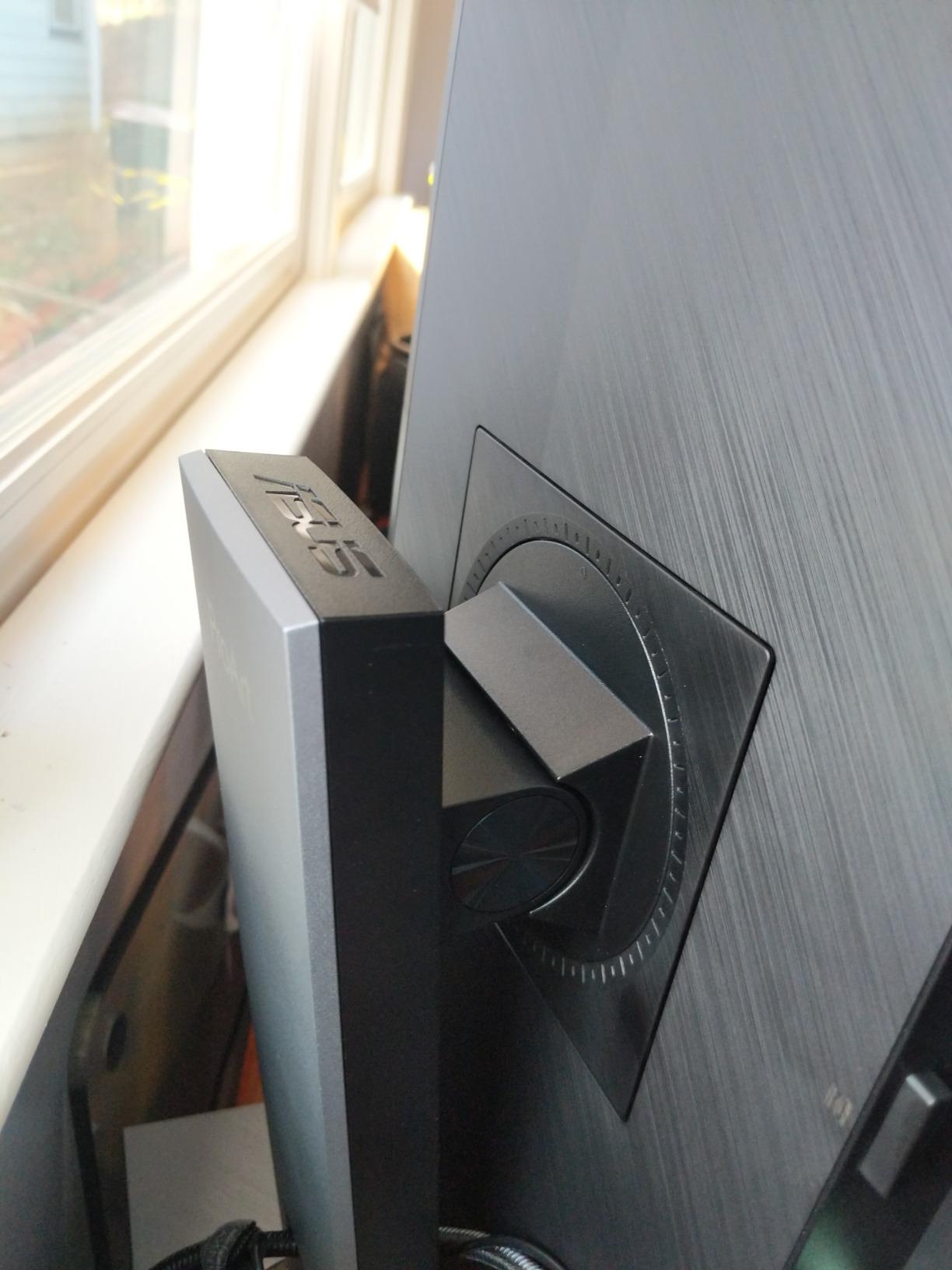 ASUS ProArt PA248QV 24 Inch WUXGA 16:10 Professional Monitor customer photo 2
