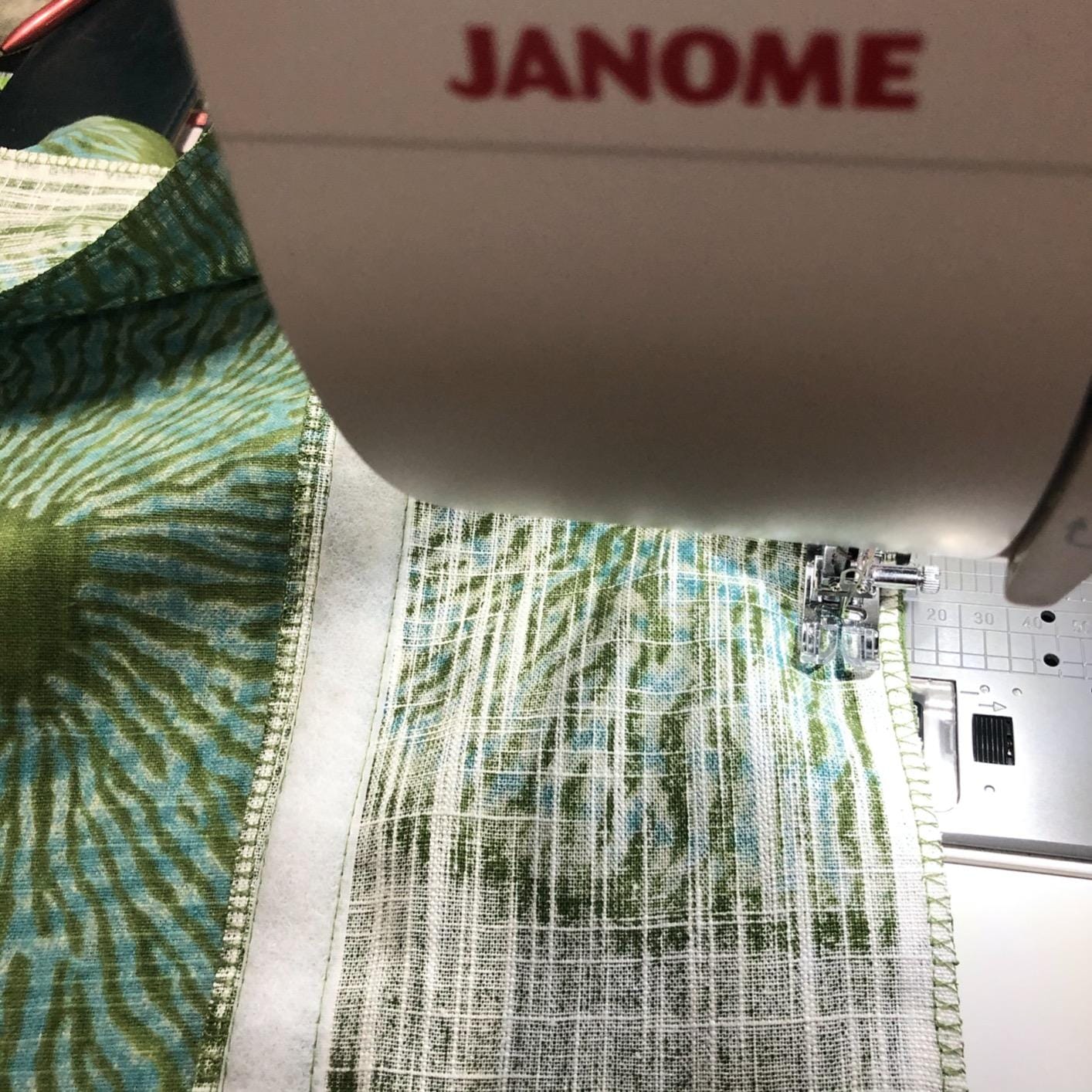 Janome Sewist 780dc Computerized Sewing Machine, 80 Stitches, 80 Built-In Stitches, 3 One-Step Buttonholes, Built-In Needle Threader customer photo 2