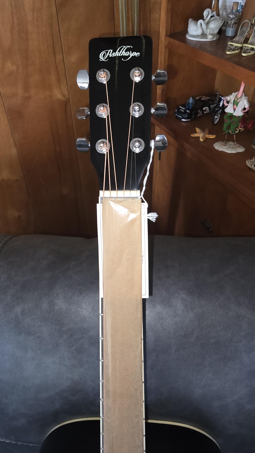 Ashthorpe Full-Size Left-Handed Dreadnought Cutaway Acoustic-Electric Guitar Bundle - Premium Tonewoods - Natural customer photo 2