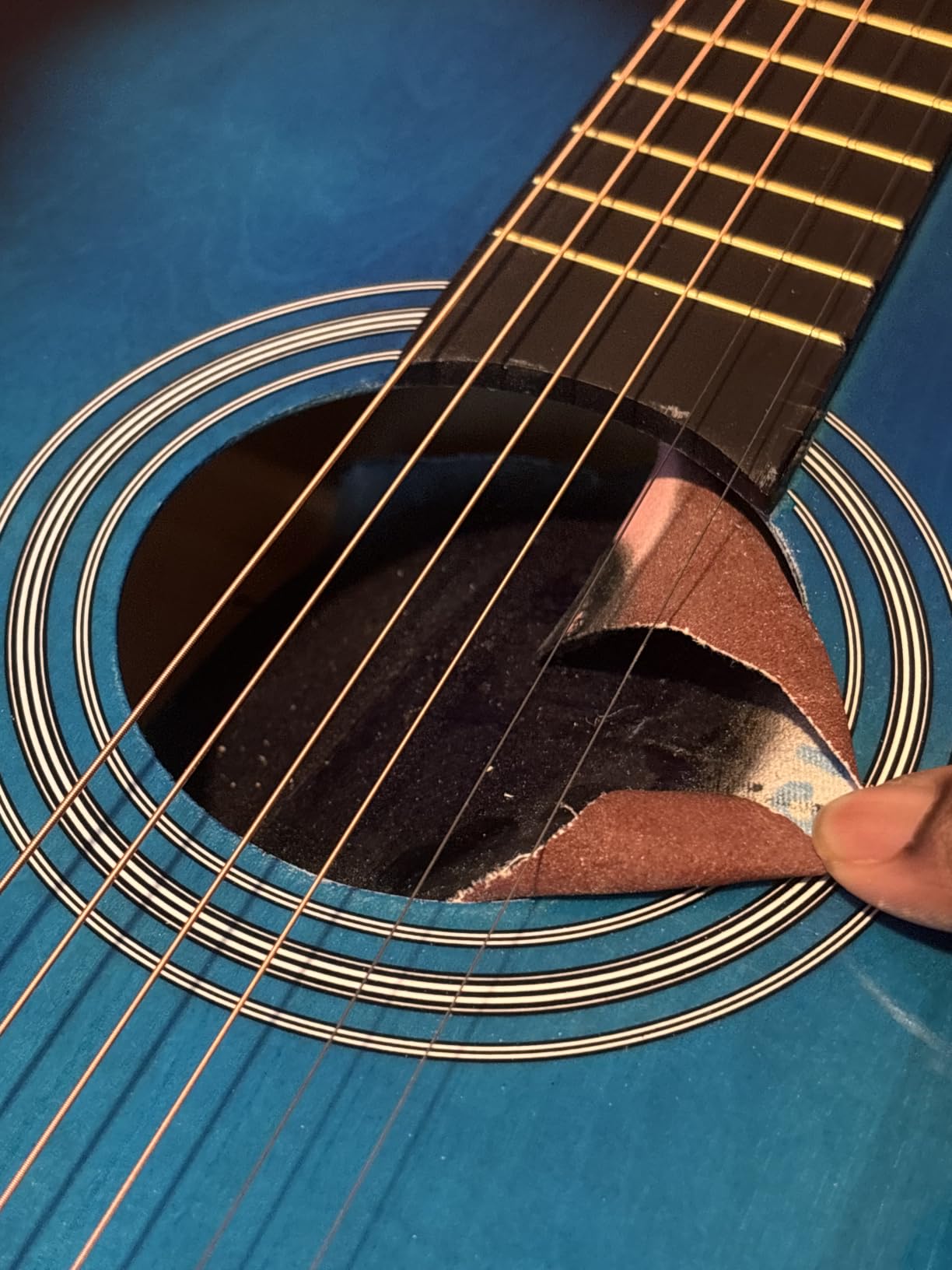 Ashthorpe 38-inch Beginner Acoustic Guitar (Black), Starter Kit with Gig Bag, Extra Strings, Strap, Picks, and Lessons customer photo 2