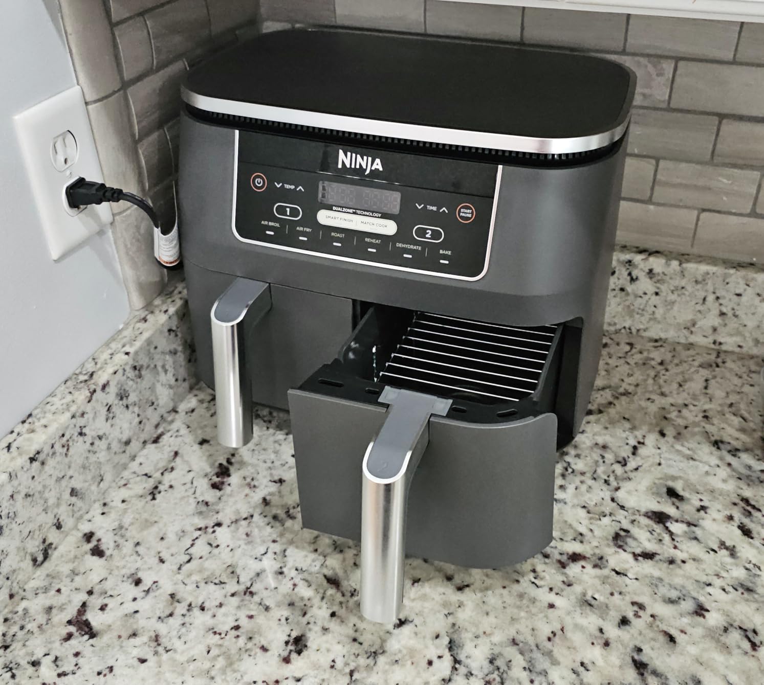 Ninja DZ201 Foodi 8 Quart 6-in-1 DualZone 2-Basket Air Fryer with 2 Independent Frying Baskets, Match Cook & Smart Finish, Grey customer photo 1
