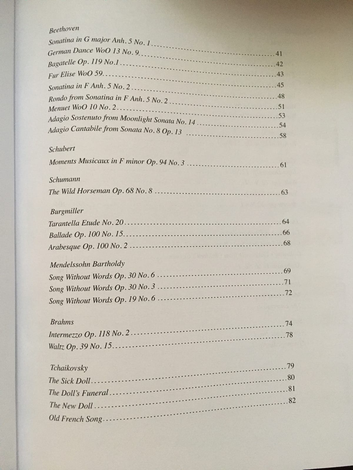 65 Famous Pieces of Classical Music for Solo Piano: Bach, Beethoven, Chopin, Debussy, Mendelssohn, Scarlatti, Schubert, Tchaikovsky and More (Music Masterpiece Library: Classical Piano Sheet Music) customer photo 1