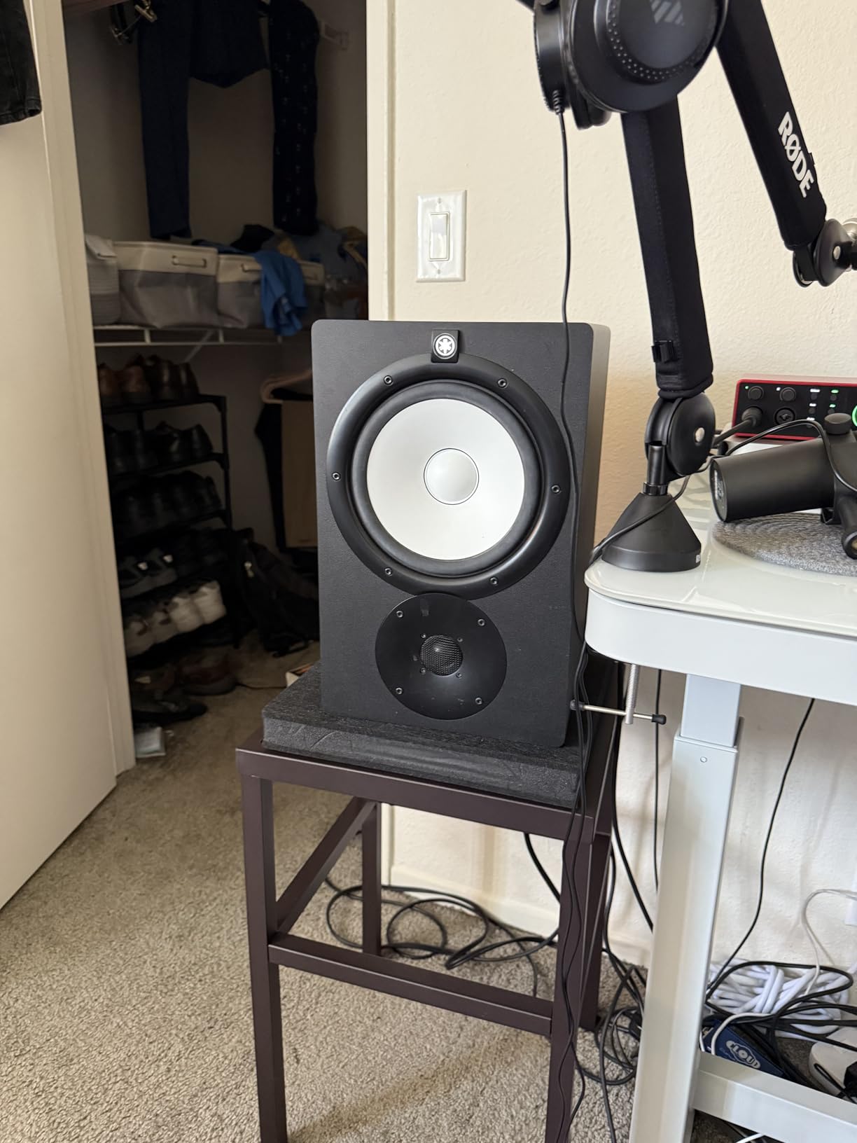 HS8 8-Inch Powered Studio Monitor Pair - Black customer photo 1
