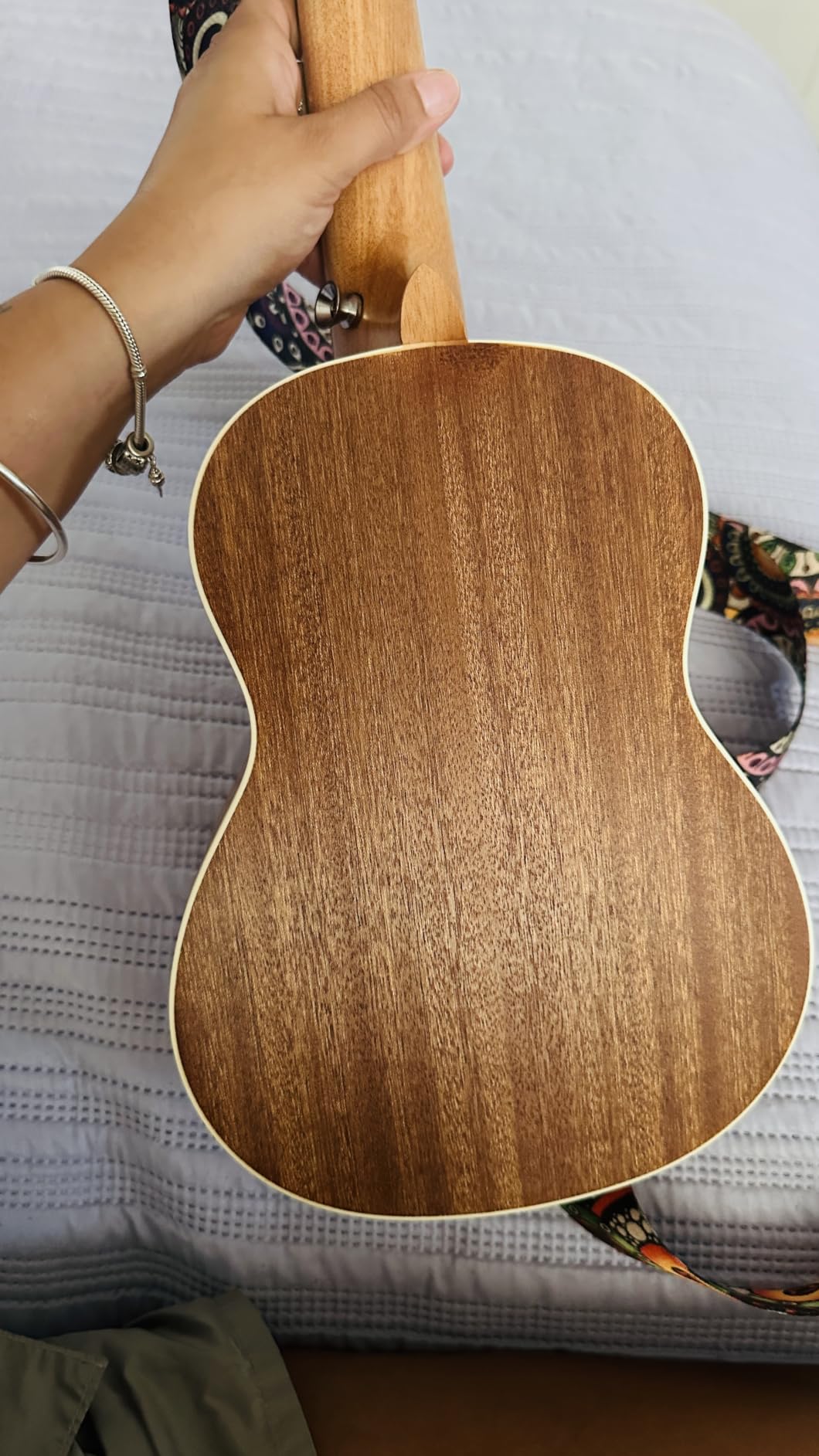 Donner Concert Ukulele Beginner Kit 23 inch Ukelele Mahogany Wood with Free Online Lesson Gig Bag Strap Nylon String Tuner Picks Ukalalee Yukalalee Bundle Pack DUC-200 customer photo 2