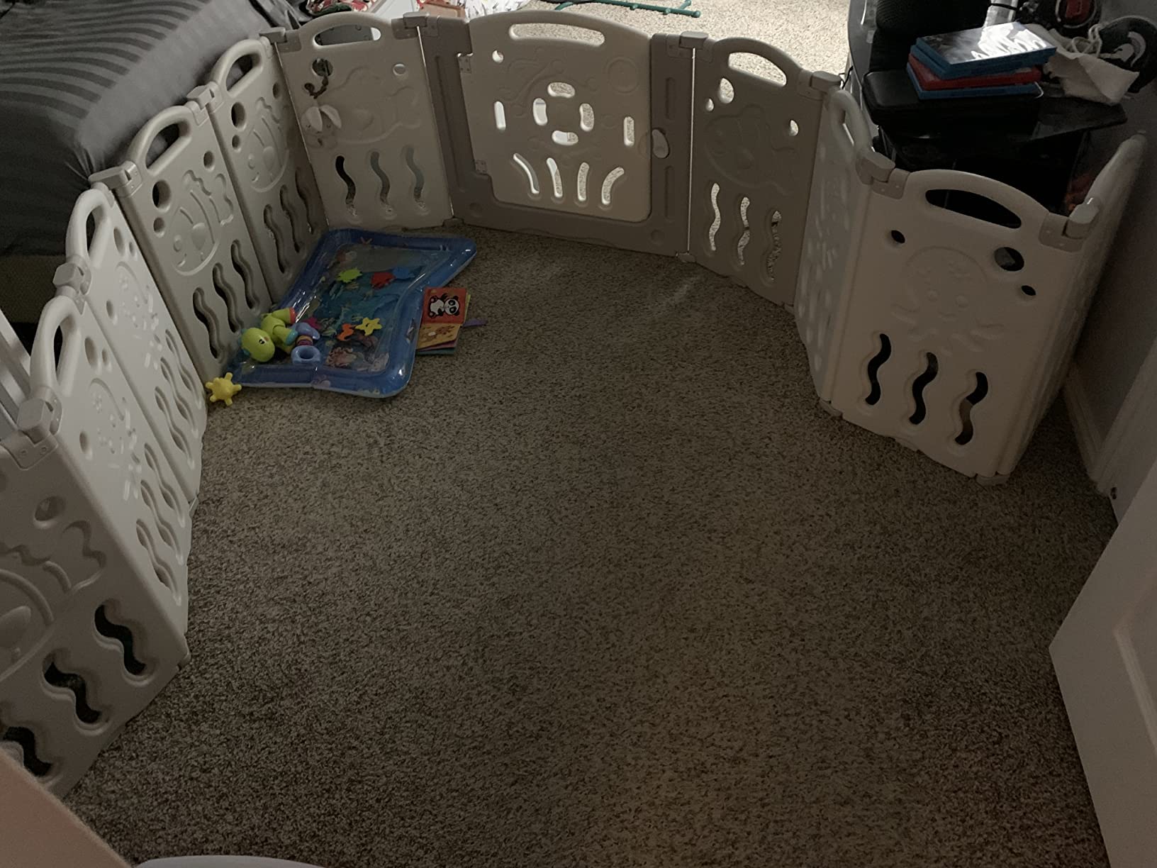 Albott Baby Fence Kid Playpen 18 Panel Albott Play Yard - Foldable Kids Safety Activity Center Playard Safety Lock Gate, Adjustable Shape, Portable Design for Indoor and Outdoor (18 Panel, Grey+White) customer photo 1