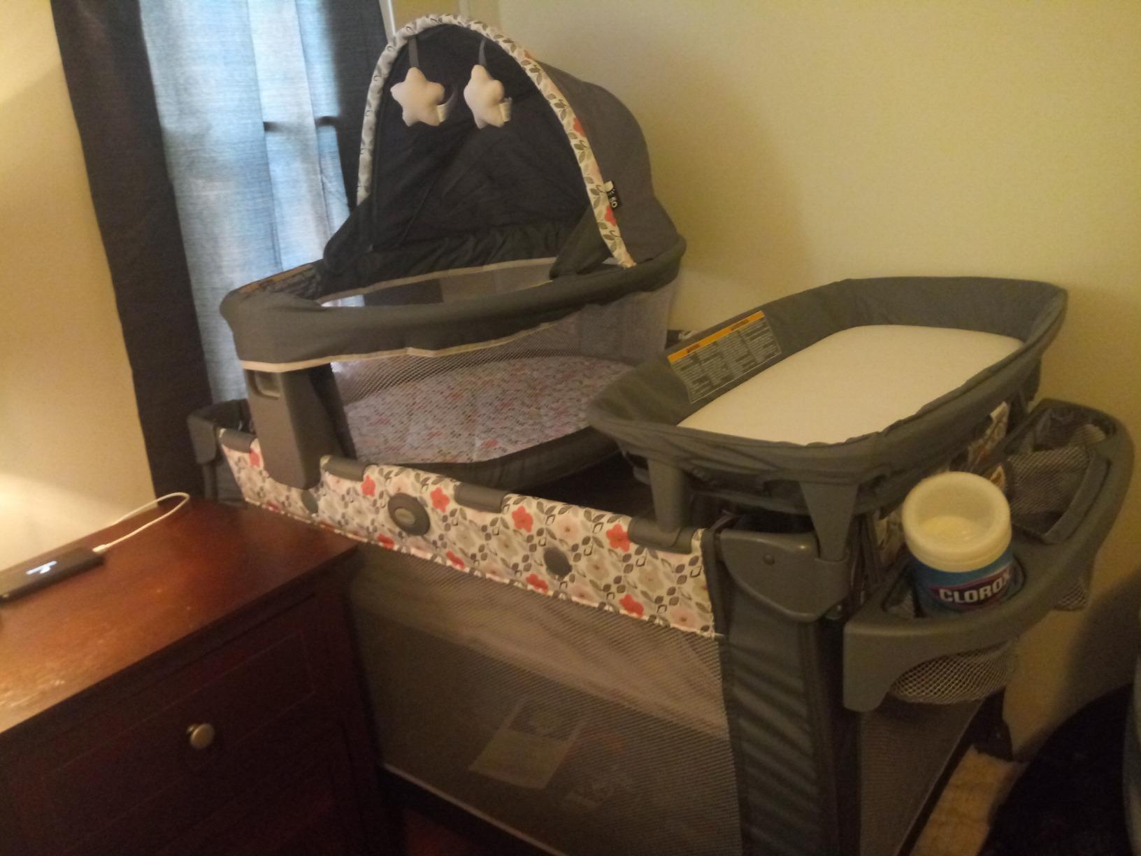 Graco Pack n Play Dome LX Playard with Baby Bassinet Lightweight Portable Crib Push-Button Fold Travel Crib Redmond Convertible customer photo 2