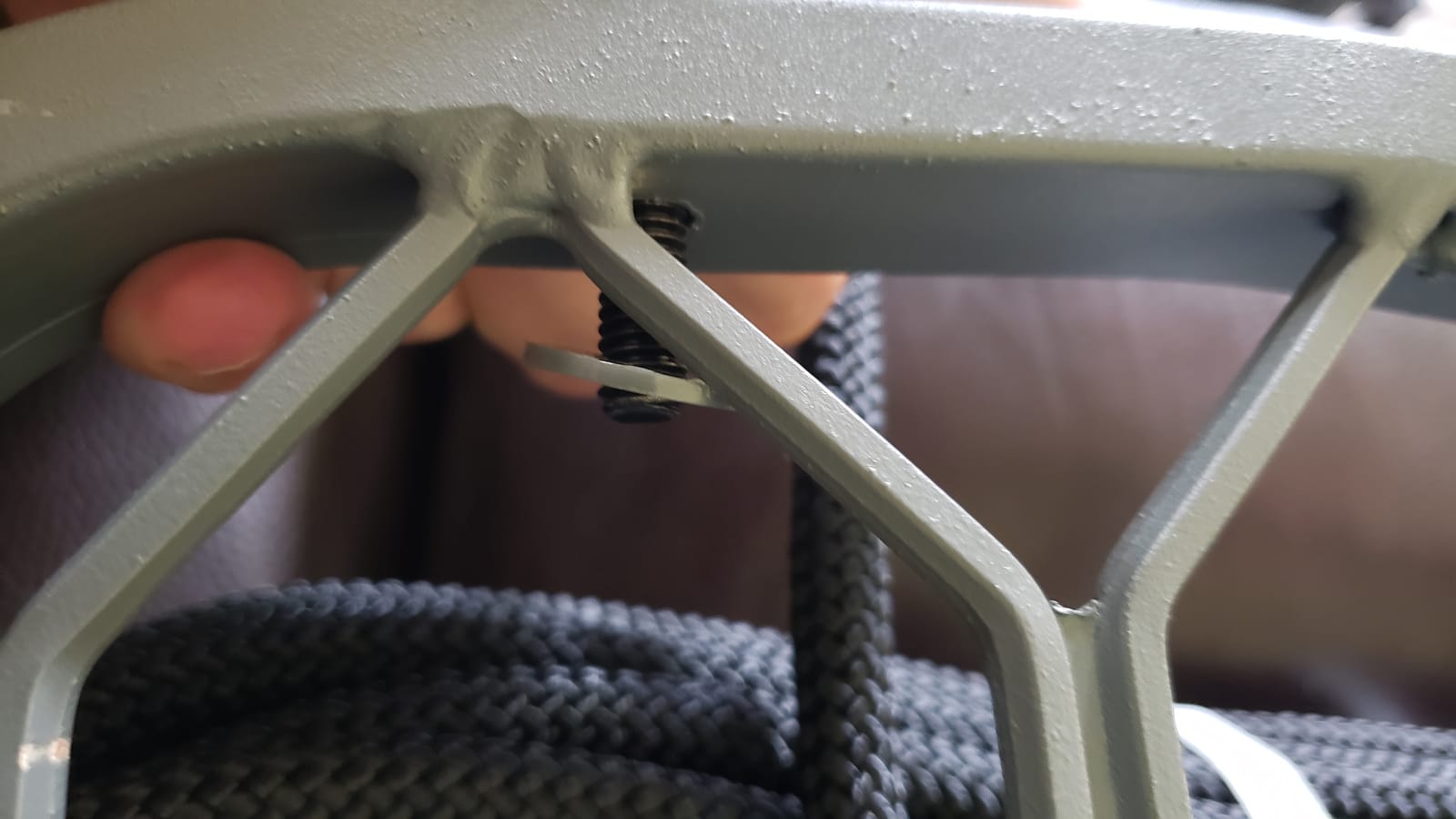 Hawk Helium Ultra Lite Hang-On Tree Stand with Low-Profile Frame and Memory Foam Seat customer photo 1