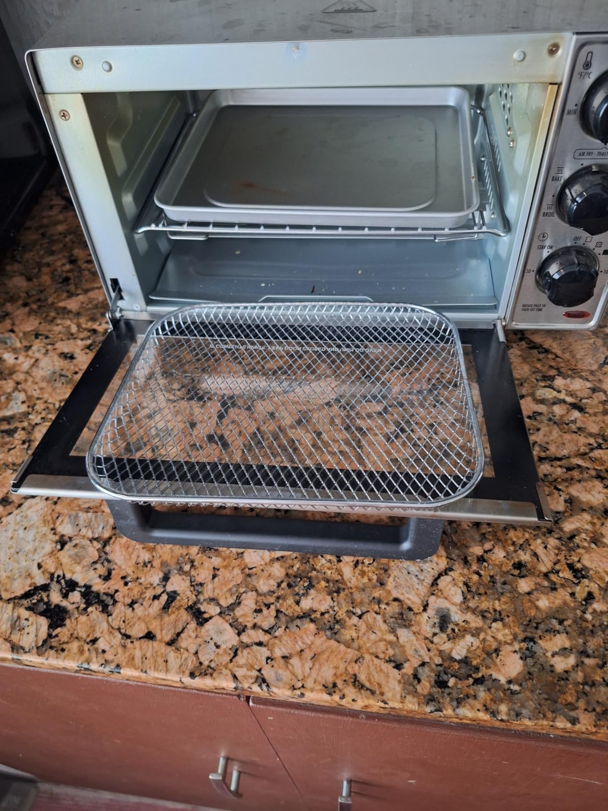 Hamilton Beach 4 Slice Countertop Air Fryer Toaster Oven Combo, 31403J, Stainless Steel customer photo 2