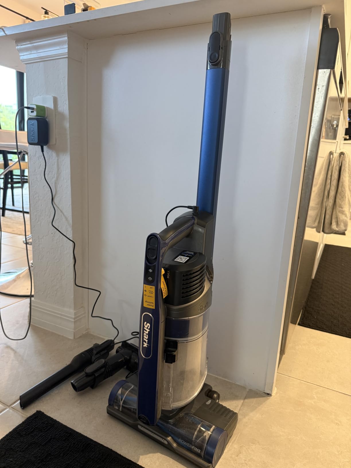 Shark Cordless Vacuum Cleaner - Blue - IZ363HT | Lightweight Carpet and Hardwood Floor Vacuum for Pet Hair, HEPA Filter, Handheld Stick Design, 50-Min Runtime customer photo 1