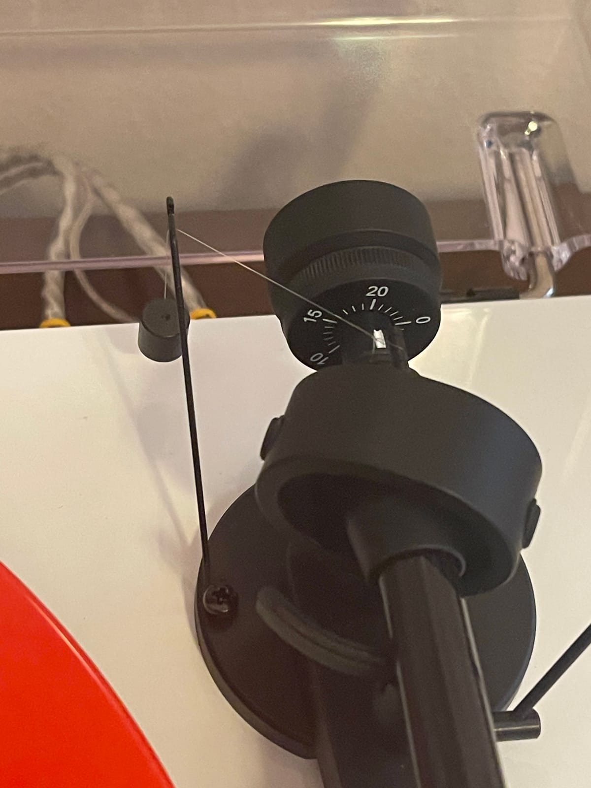 Pro-Ject Debut Carbon EVO Turntable with Sumiko Rainier Cartridge (Walnut) customer photo 1