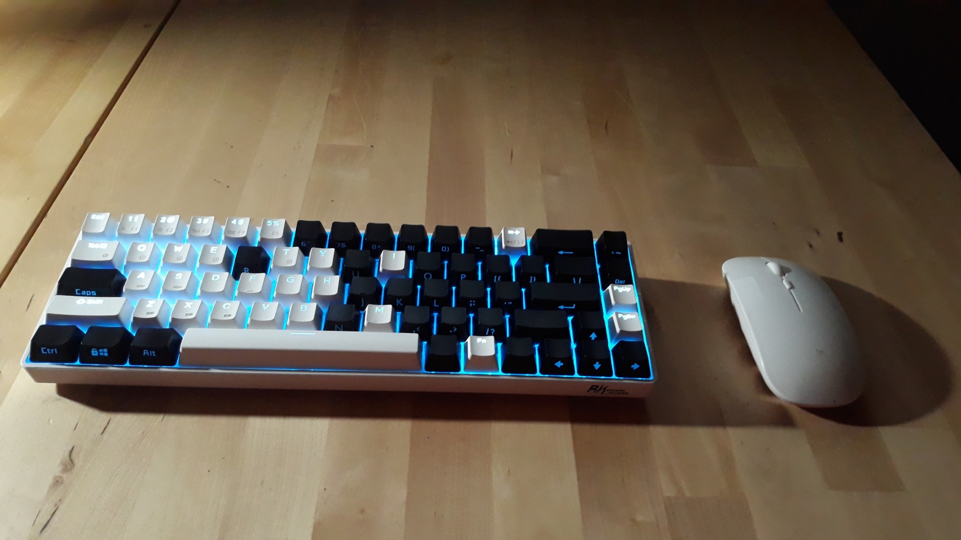 RK ROYAL KLUDGE RK68 Wireless Hot Swappable 65% Mechanical Keyboard Gaming customer photo 1