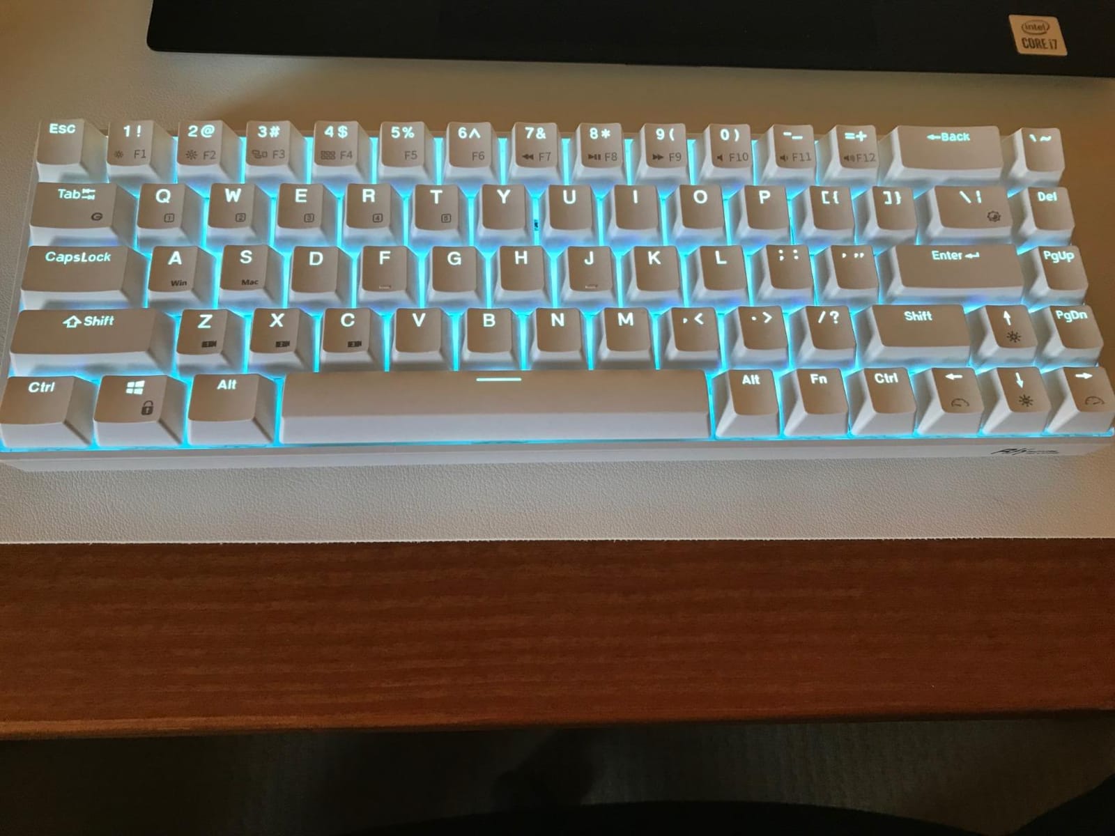 RK ROYAL KLUDGE RK68 Wireless Hot Swappable 65% Mechanical Keyboard Gaming customer photo 2