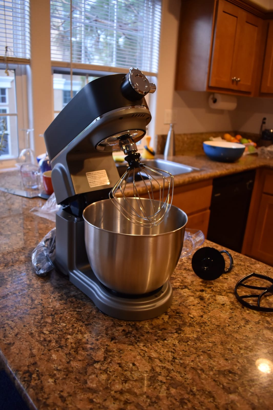 Hamilton Beach Professional All-Metal 5 Qt Stand Mixer With 12 Speeds | Stainless Steel Bowl | 450 Watts| Attachment Hub | Flat Beater, Dough Hook, Whisk | Tilt-Back Head | Stainless Steel | 63240 customer photo 2