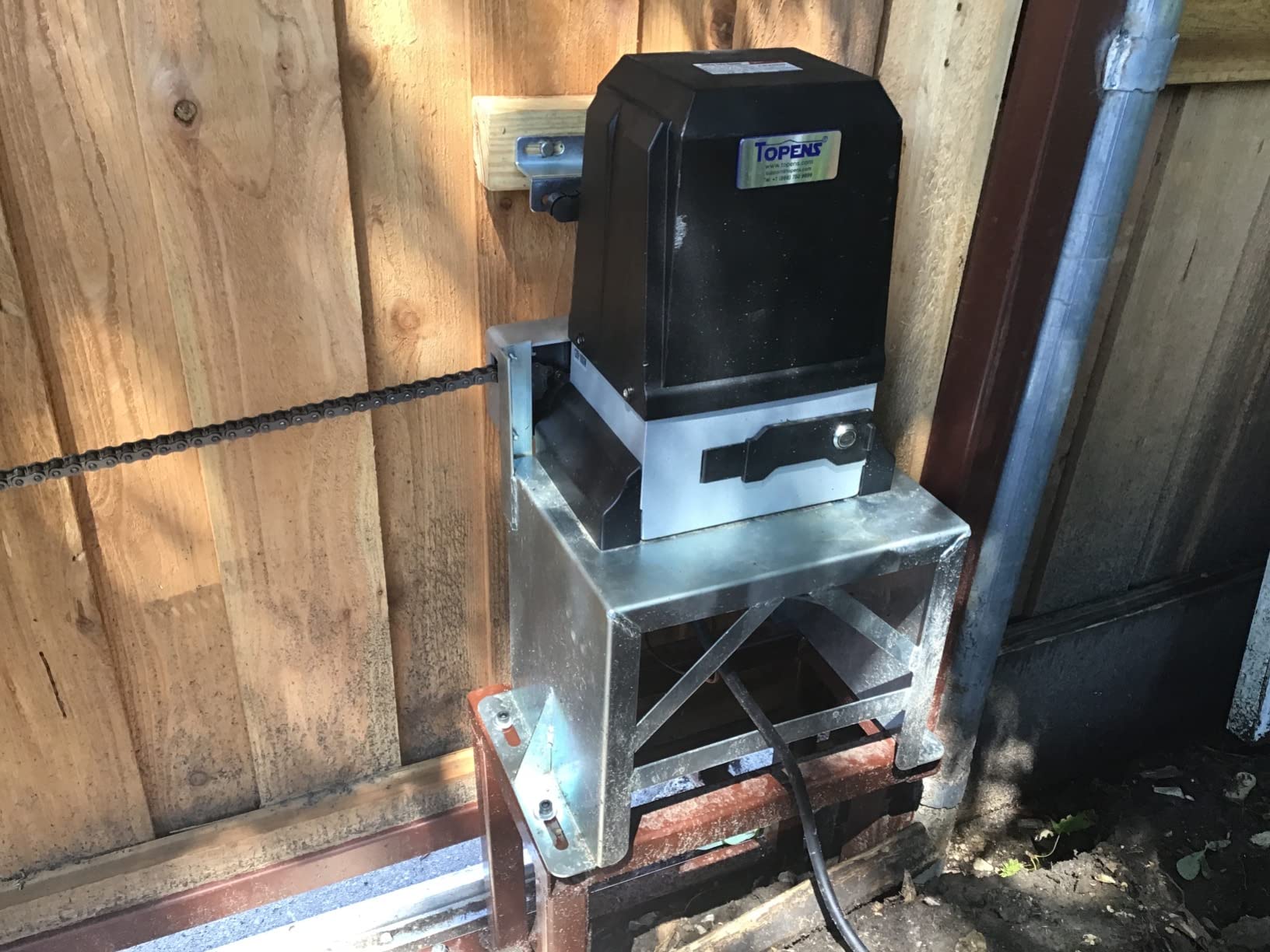 TOPENS CK2600 Sliding Gate Opener Chain Drive - Heavy Slide Gates Up to 5700lbs and 40ft, AC Powered, Easy DIY, Remote Control and 20ft Roller Chain Included customer photo 1