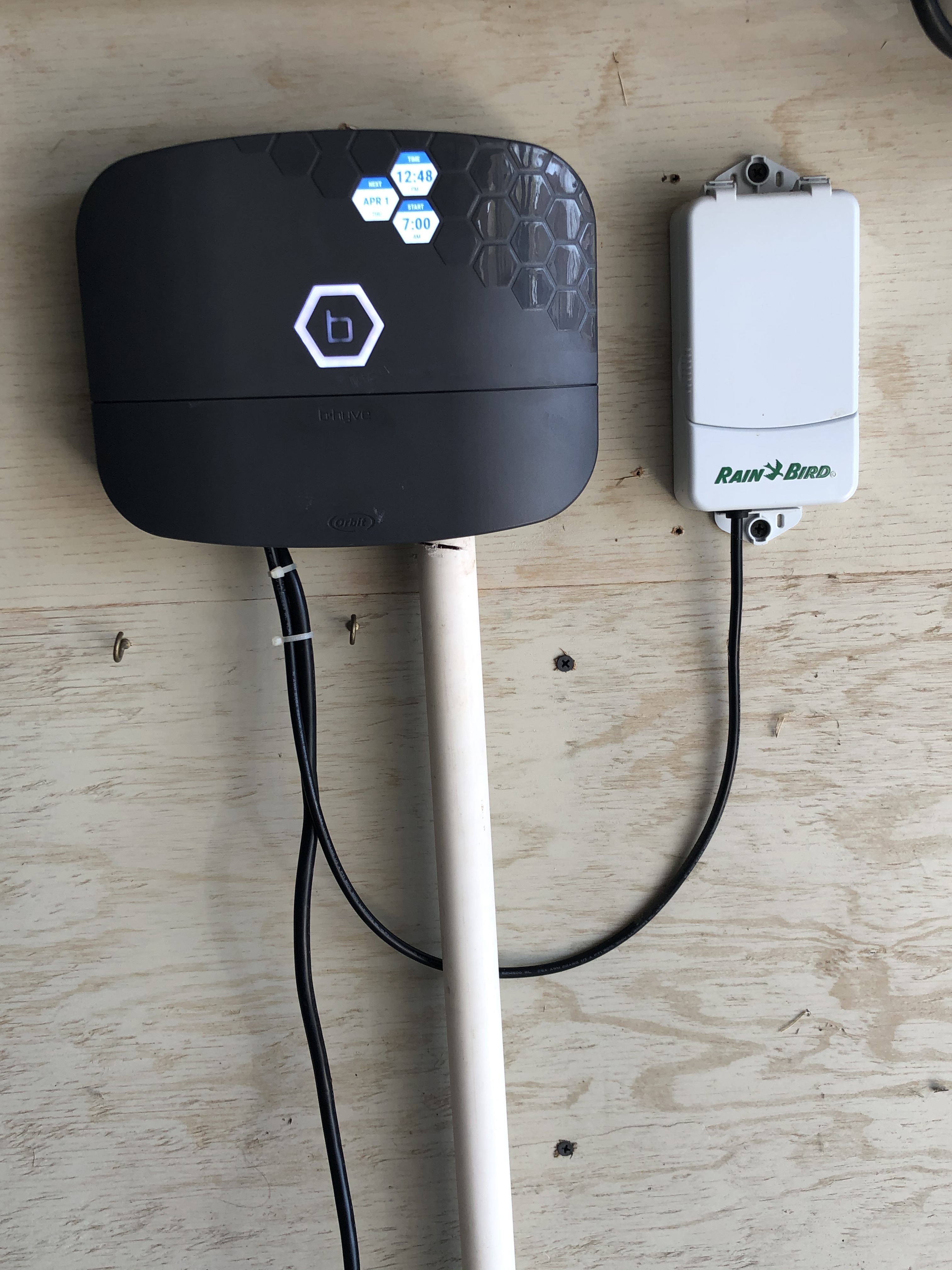 Orbit B-hyve XR Smart Sprinkler Timer - 8-Zone - WiFi-Enabled Indoor/Outdoor Irrigation Controller - App Control - Weatherproof Watering System - Multi Zone - Custom Programs - 57985 customer photo 2