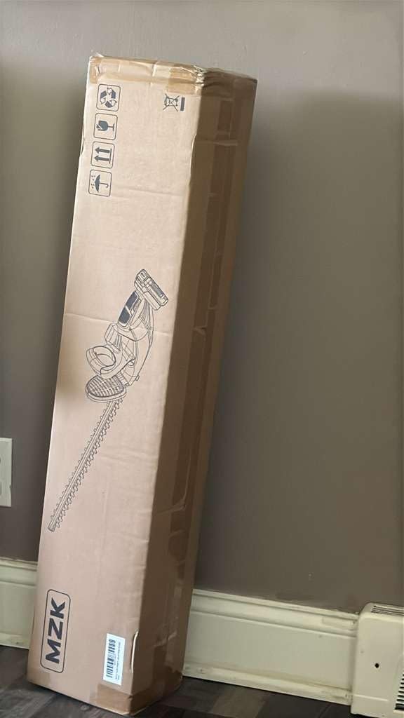 MZK 20V Cordless Hedge Trimmer, Bush & Shrub Cutter, 22-Inch Blade customer photo 1