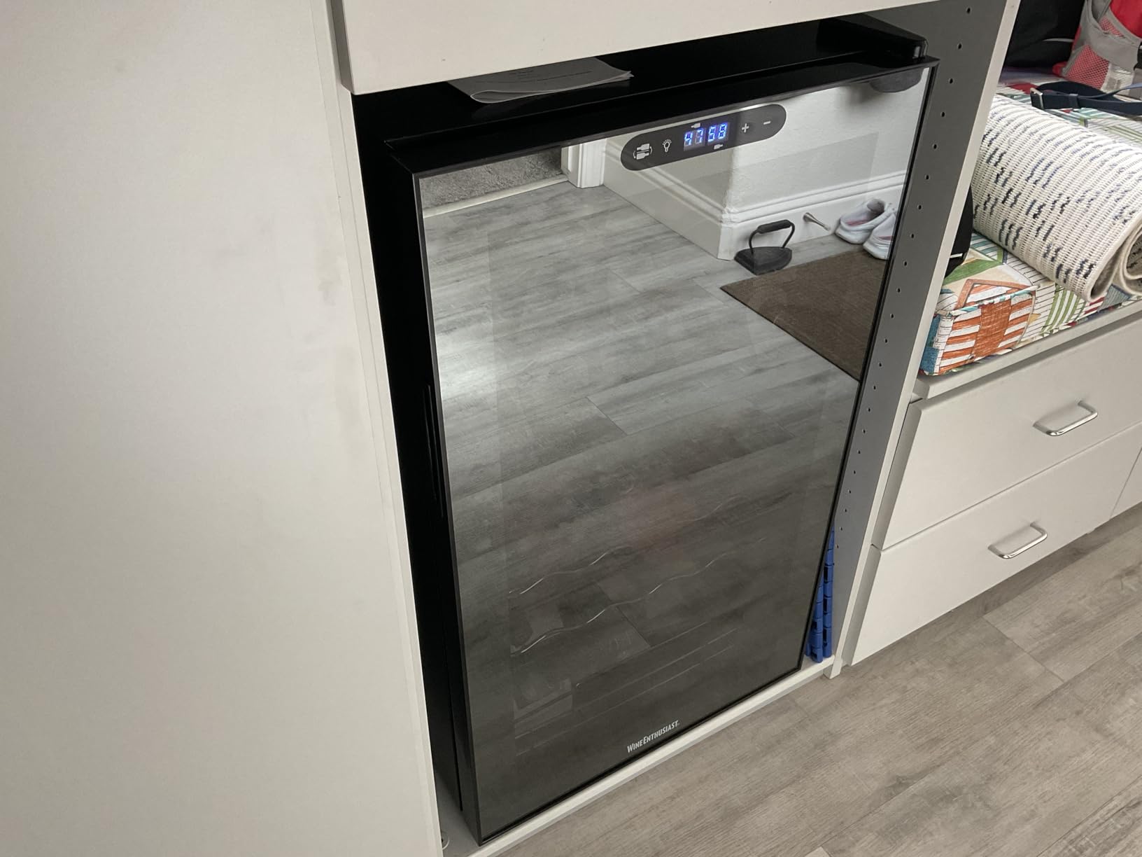 Wine Enthusiast 32-Bottle Dual Zone MAX Compressor Wine Cooler, Freestanding Mini Fridge with Digital Touchscreen and Split Storage for Red & White Wines customer photo 1