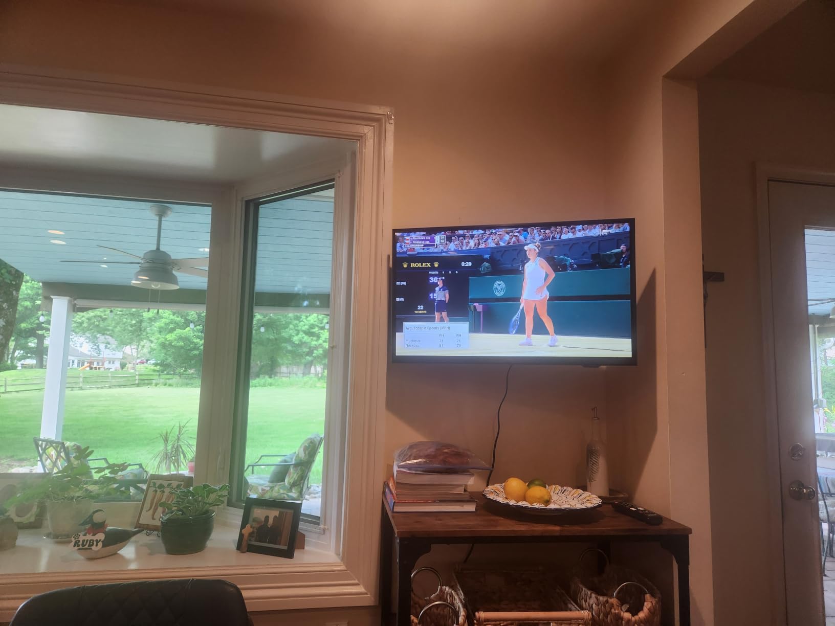 Mounting Dream Full Motion TV Wall Mount for 42-90 Inch TV up to 100lbs | TV Bracket with Swivel and Tilt, Articulating Dual Arms, Fits 16inch Studs, Max VESA 600X400 mm, MD2617 customer photo 2