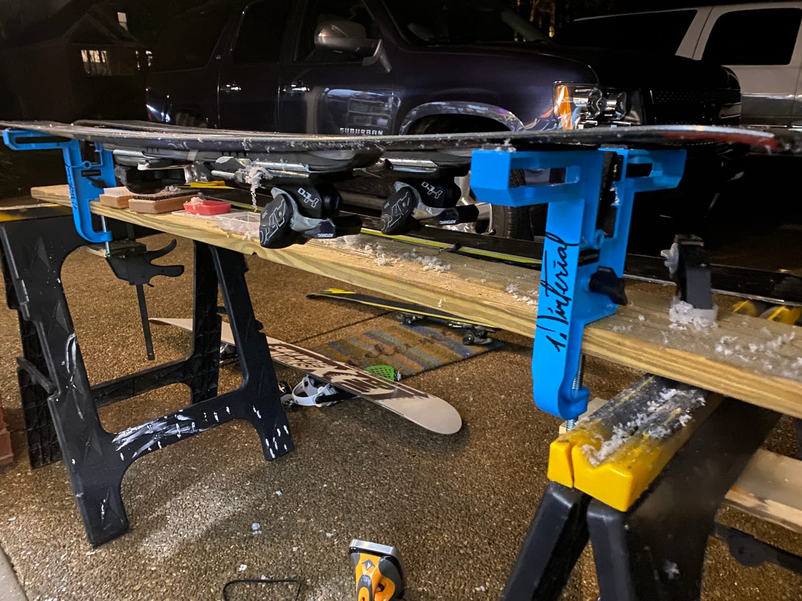 RaceWax Elite Ski and Snowboard Tuning and Waxing Kit - Complete with Waxing Iron, Angled Edge Tuner, Universal Temperature Wax, Edge Tools, Base Repair Tools, and Cordura Travel Bag - (PC-7909) customer photo 1