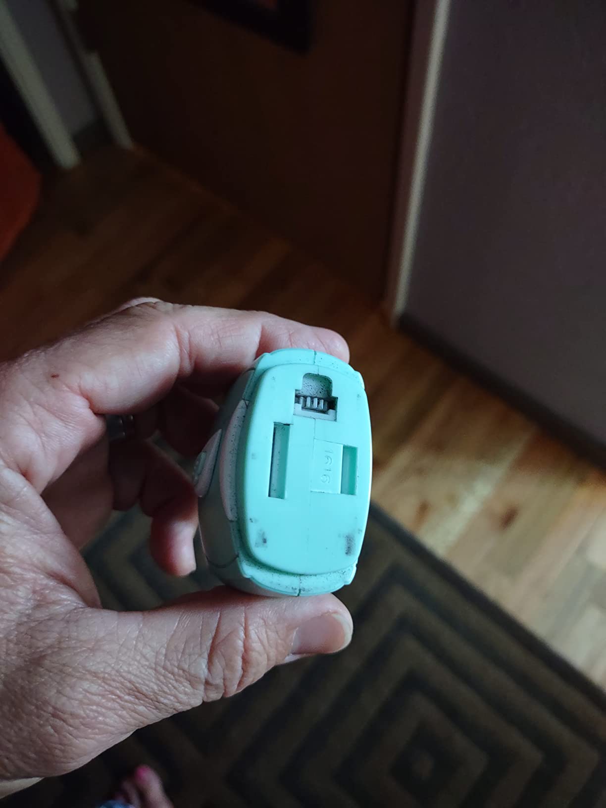 Philips Epilator Series 8000 for Women, with 3 Accessories, BRE700/04 customer photo 1